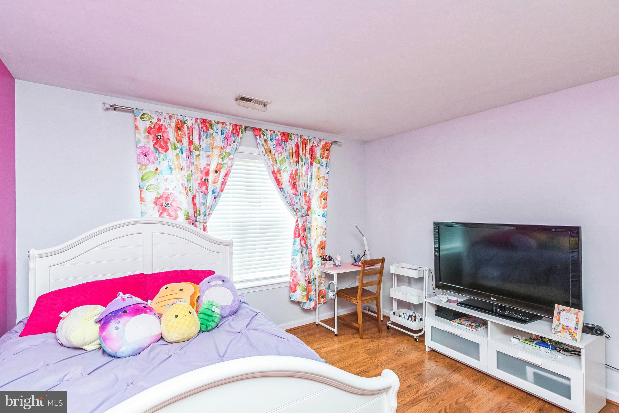 LEE'S CROSSING - Residential