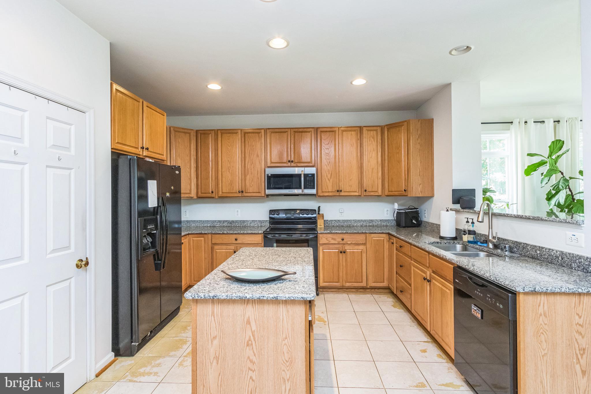 LEE'S CROSSING - Residential