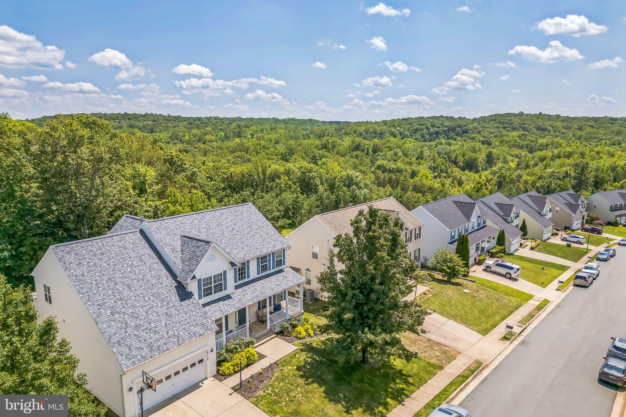 LEE'S CROSSING - Residential