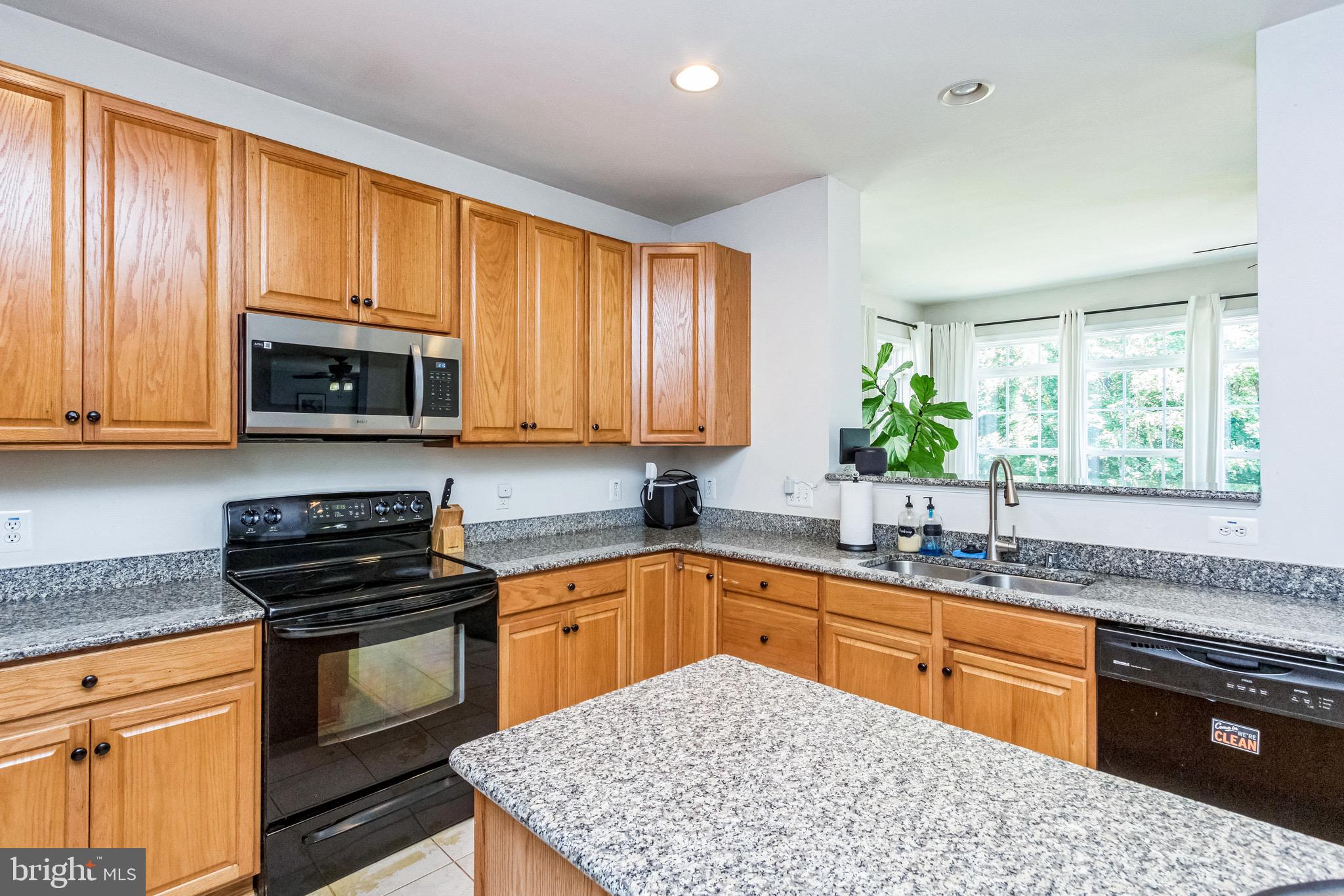 LEE'S CROSSING - Residential