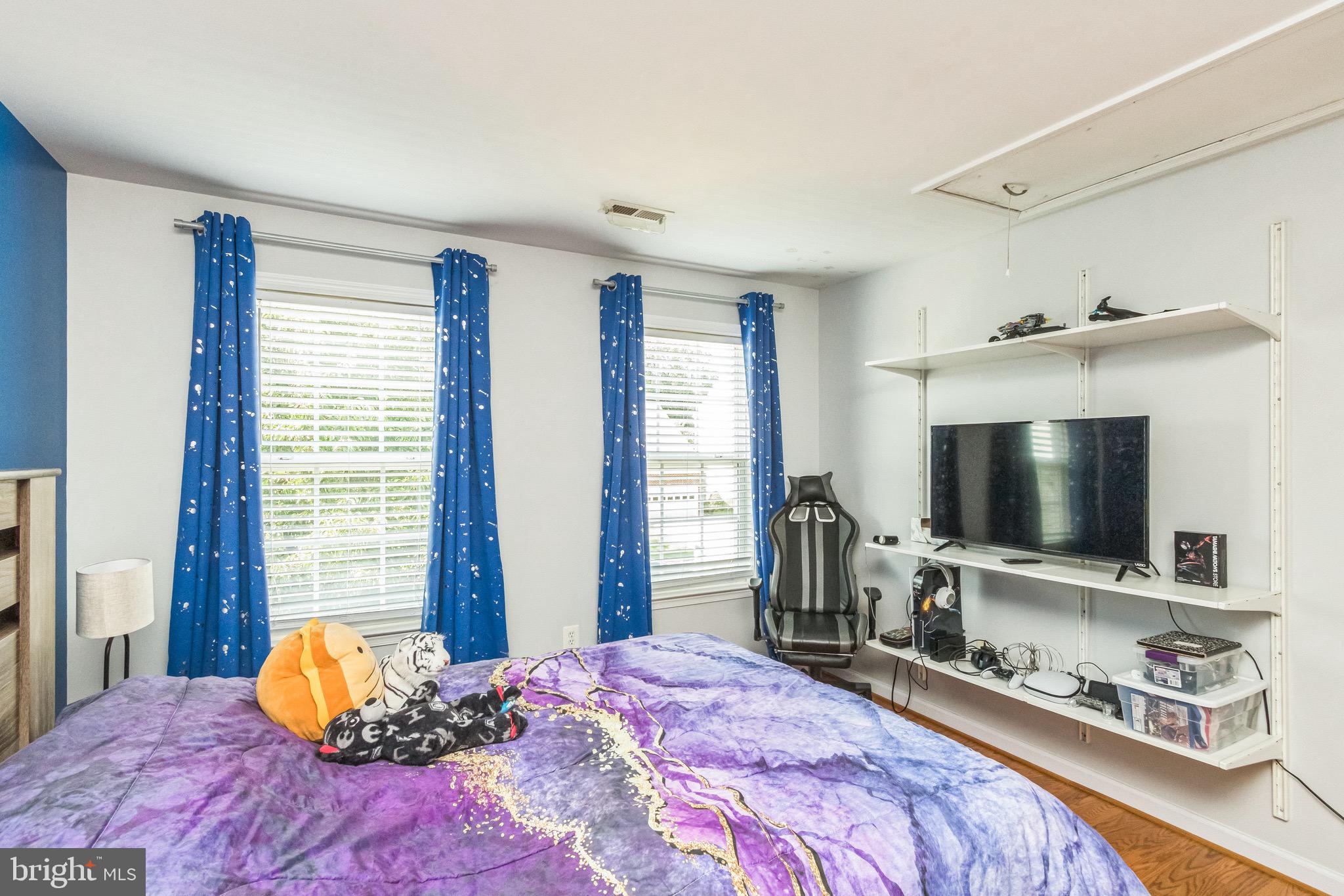 LEE'S CROSSING - Residential