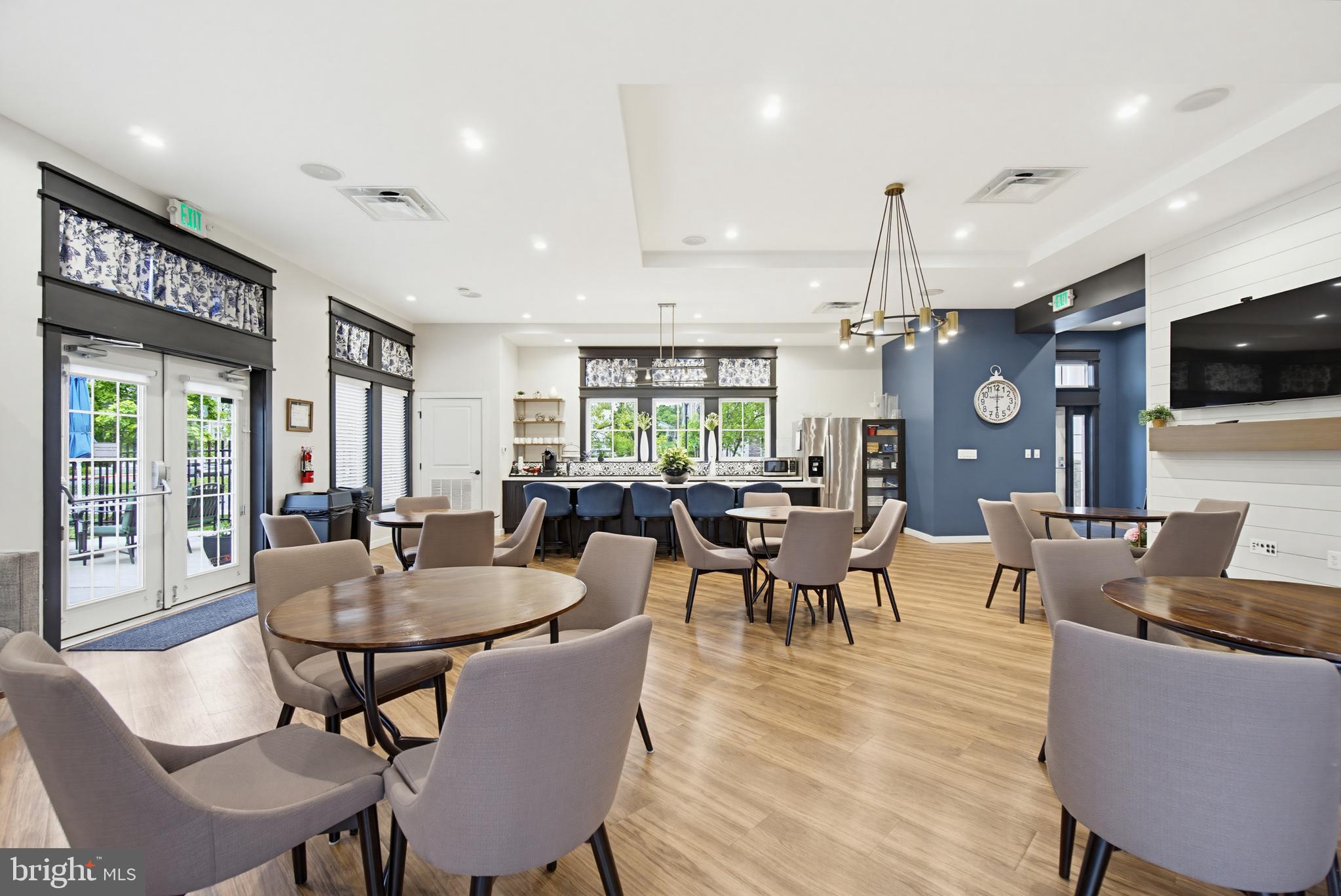 ELLICOTTS RETREAT - Residential
