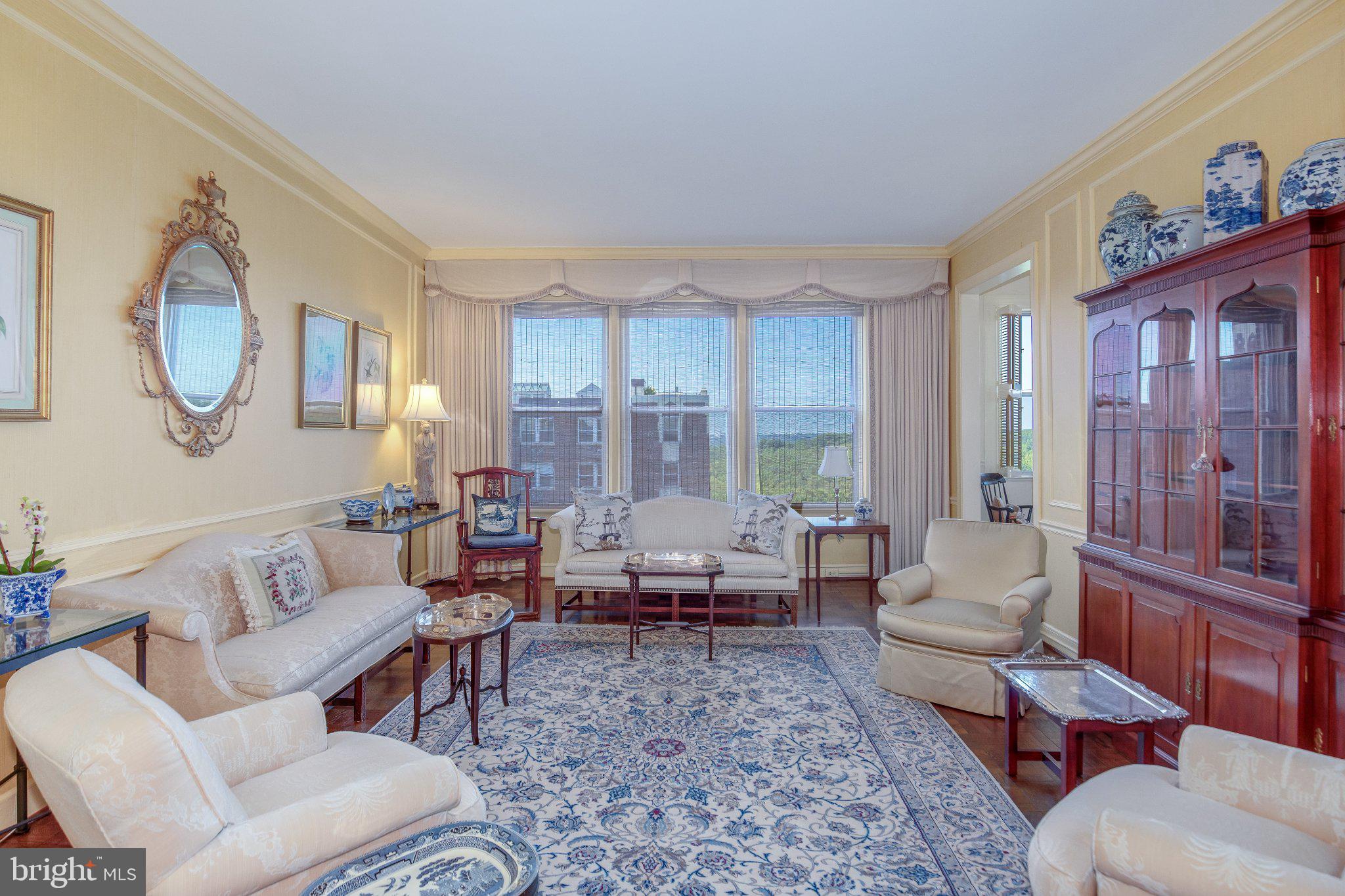4000 CATHEDRAL AVENUE NW 832B