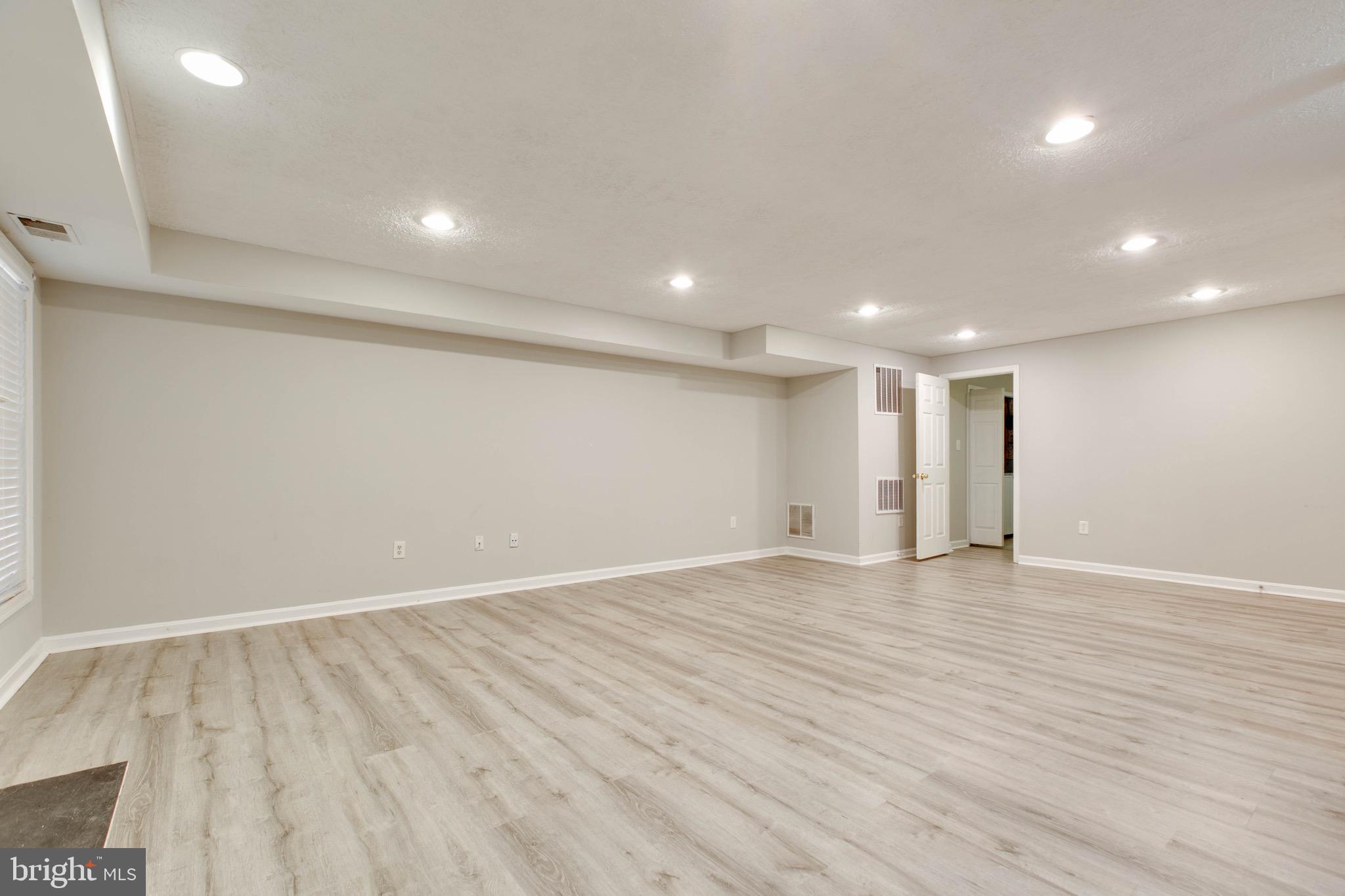 WILLOWOOD - Residential Lease