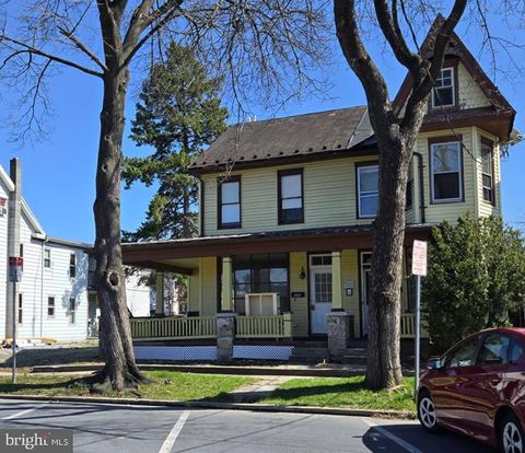 Multifamily For Sale - 326 Bosler Avenue<br/> LEMOYNE, PA 17043