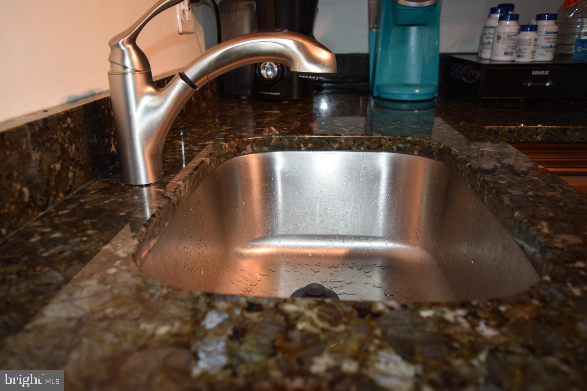 ARBORY CONDO PHASE ONE - Residential