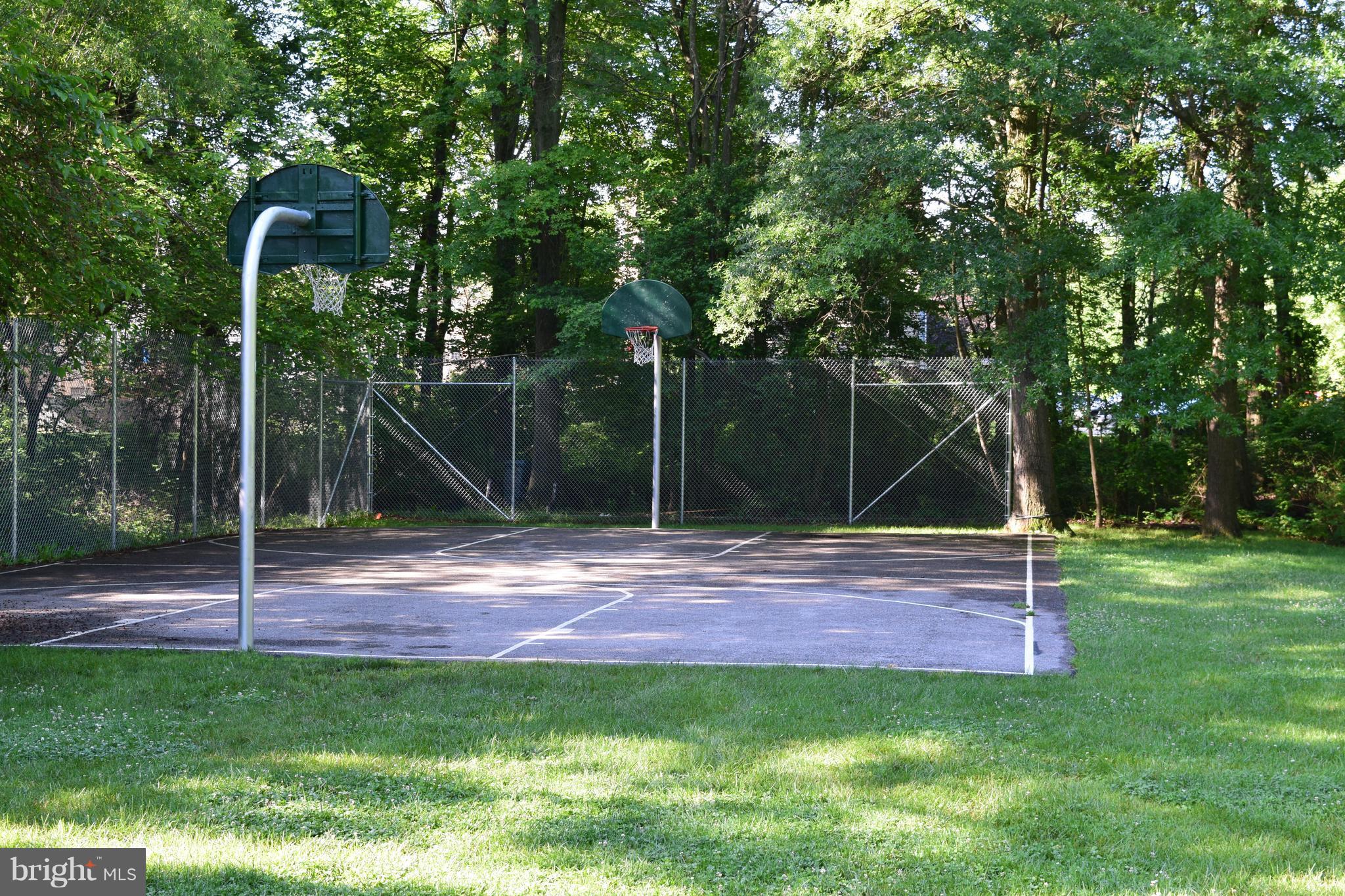 ARBORY CONDO PHASE ONE - Residential