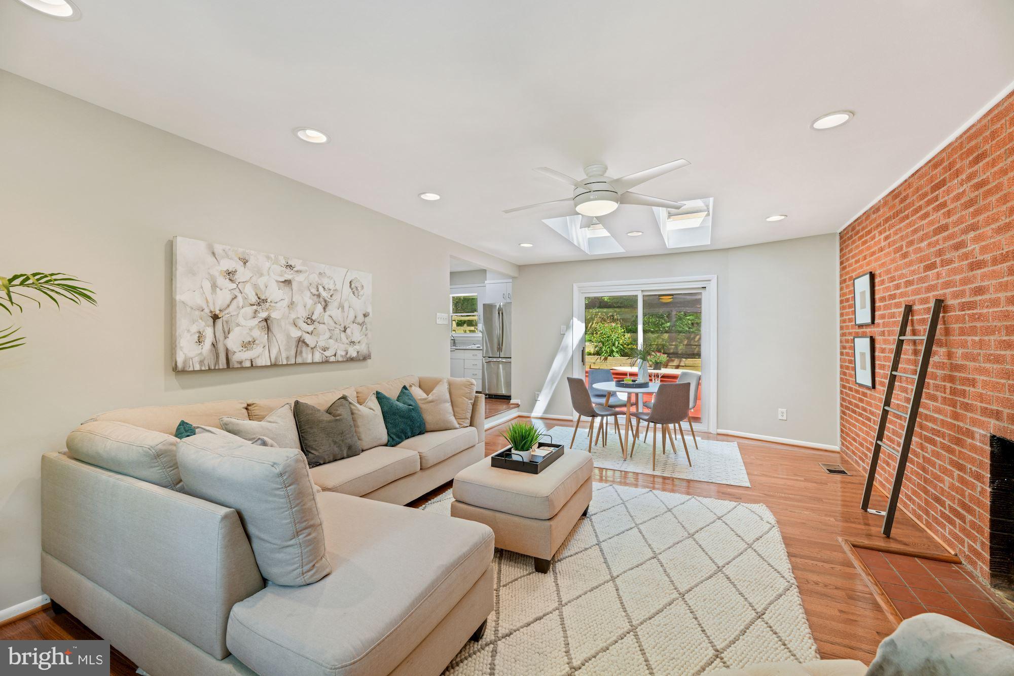 LEE HEIGHTS - Residential