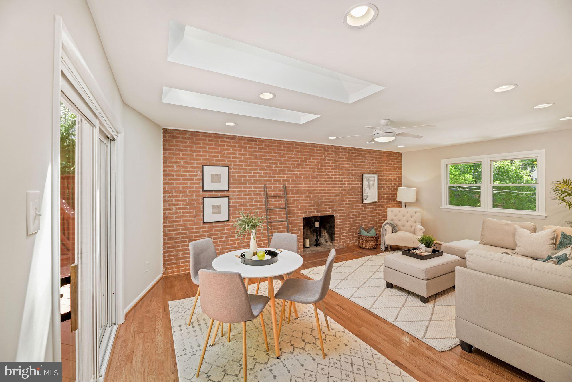 LEE HEIGHTS - Residential