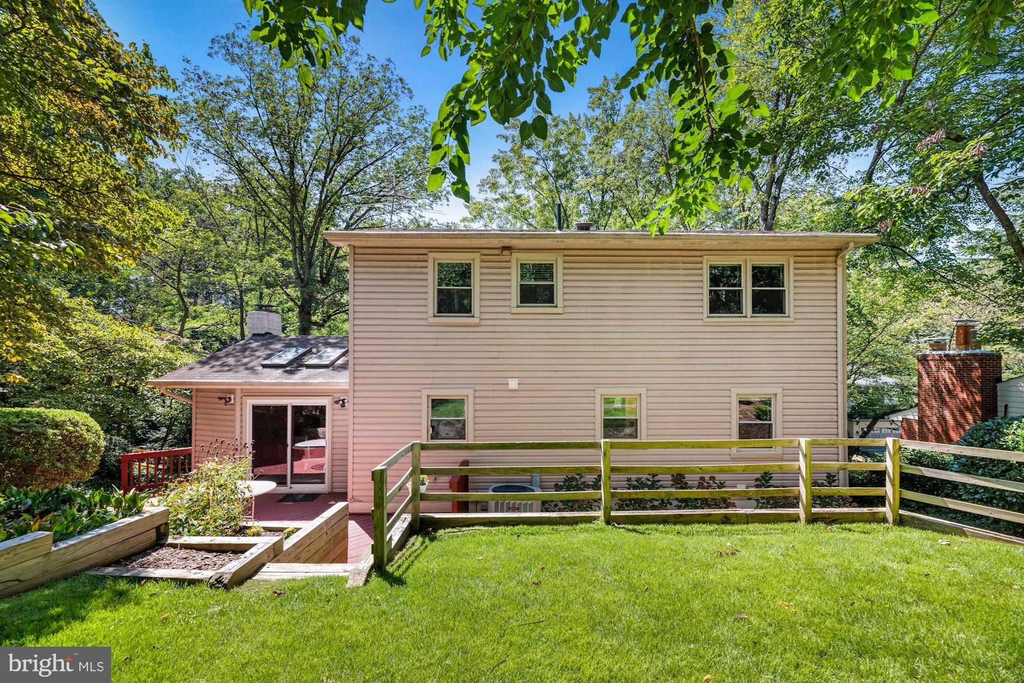 LEE HEIGHTS - Residential