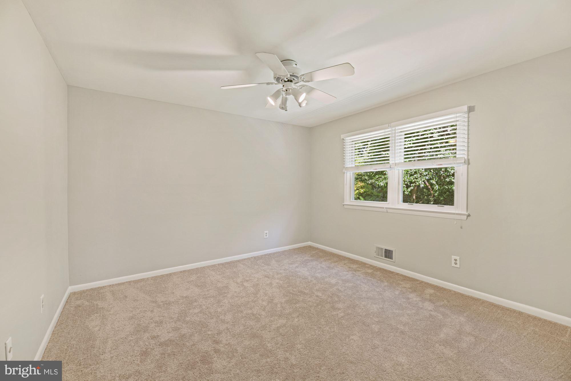 LEE HEIGHTS - Residential