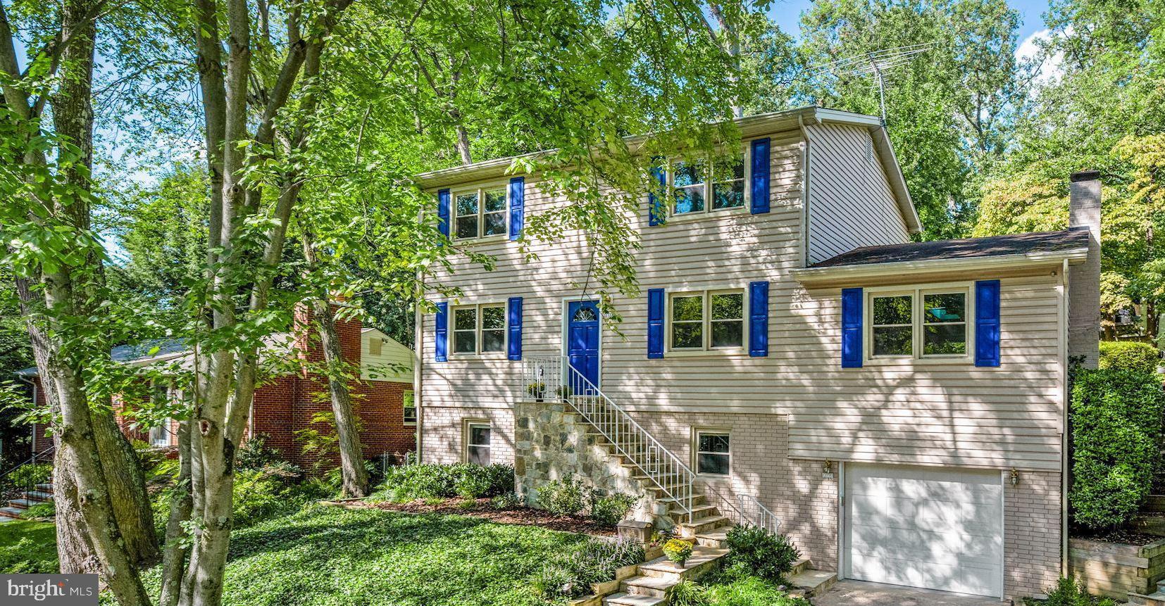 LEE HEIGHTS - Residential