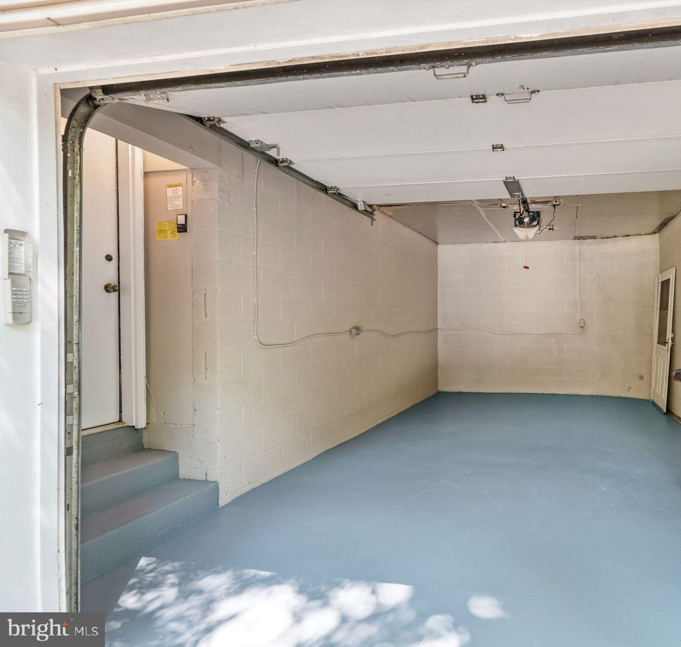 LEE HEIGHTS - Residential