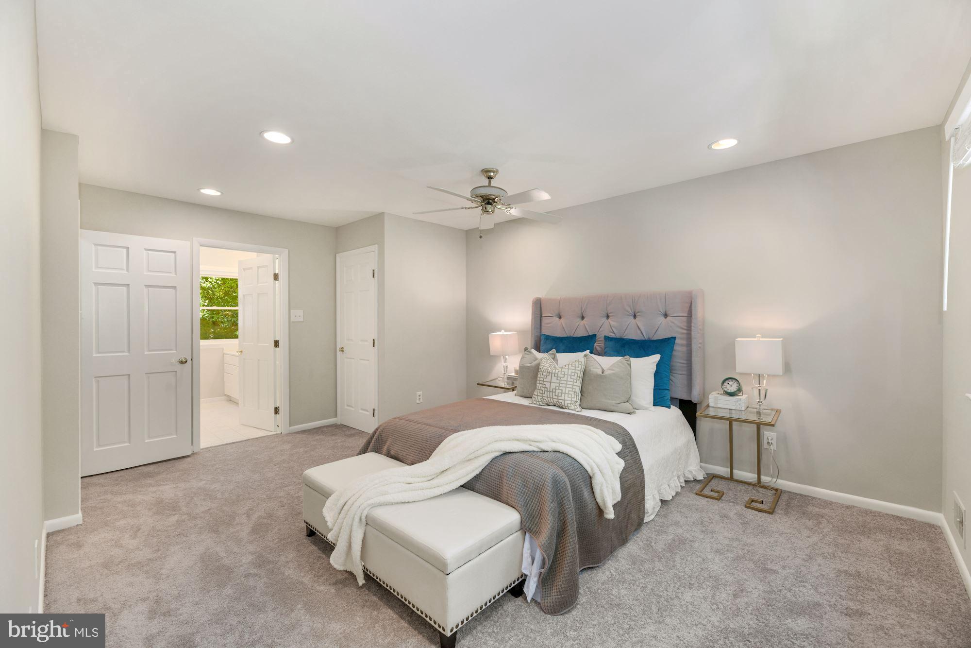 LEE HEIGHTS - Residential