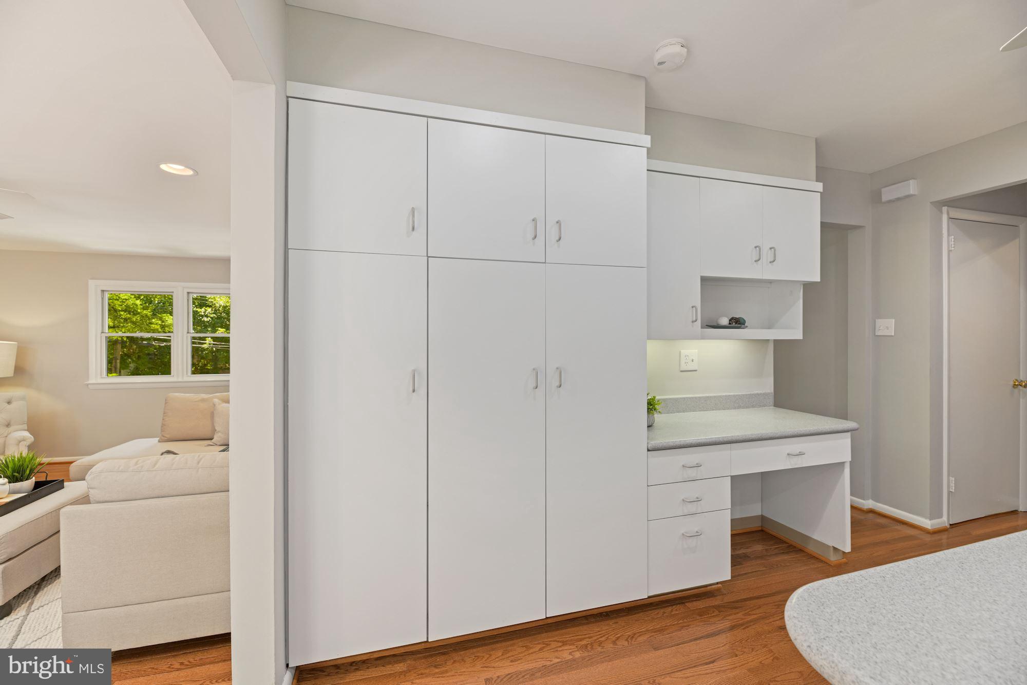 LEE HEIGHTS - Residential