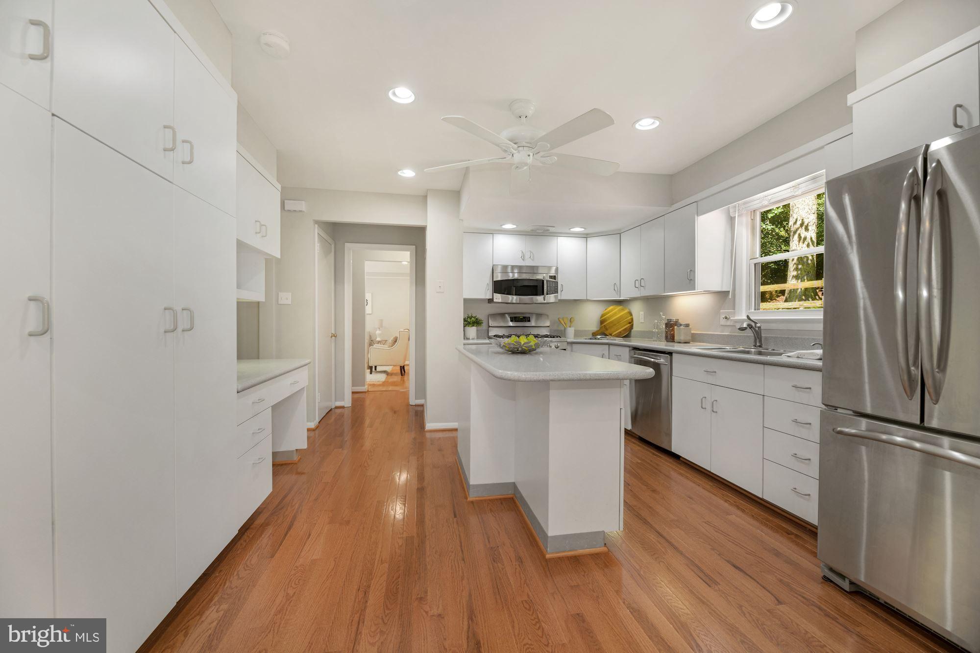 LEE HEIGHTS - Residential