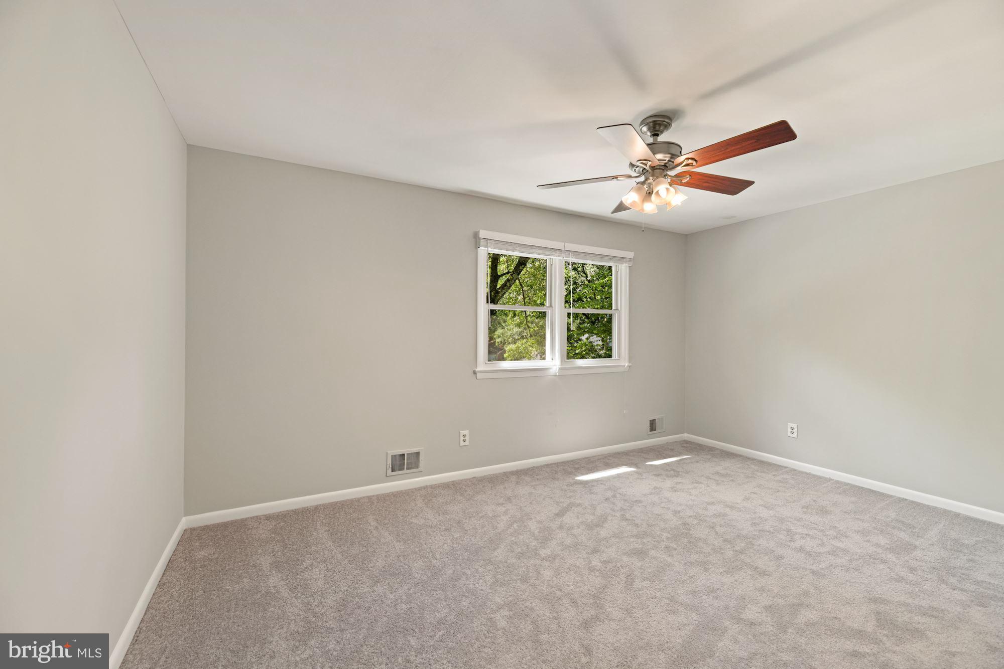 LEE HEIGHTS - Residential