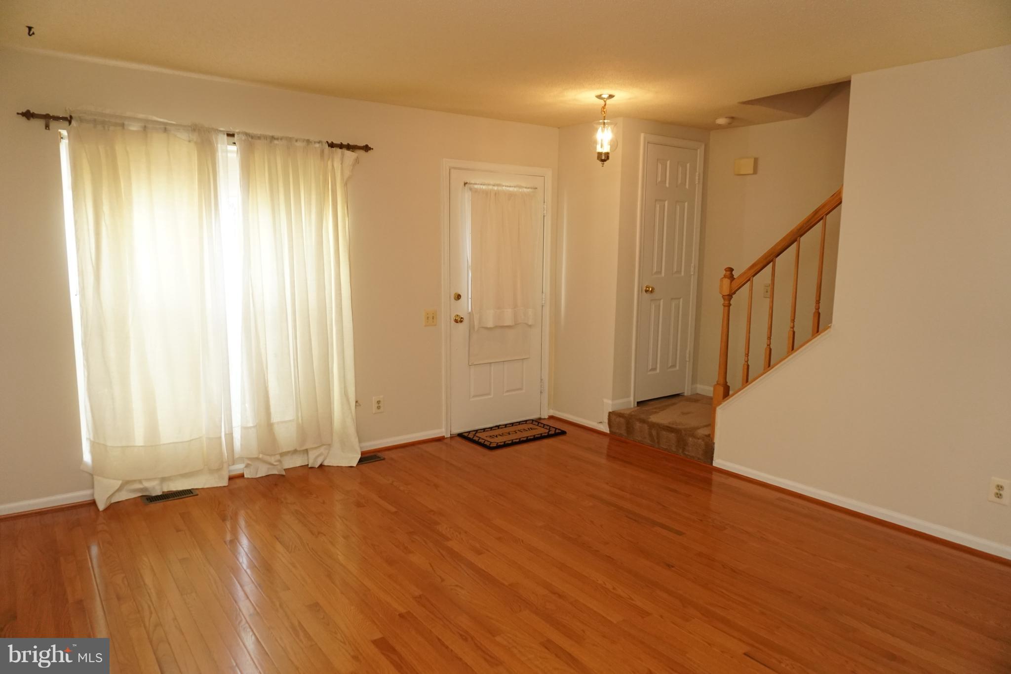 LANDSDOWNE - Residential Lease