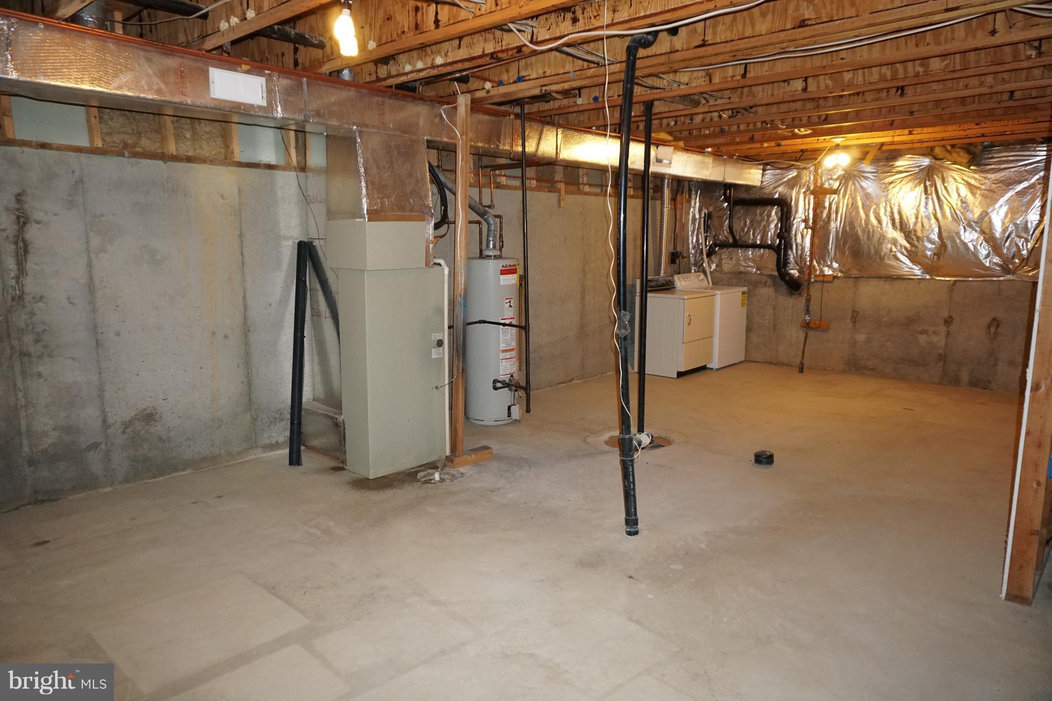 LANDSDOWNE - Residential Lease