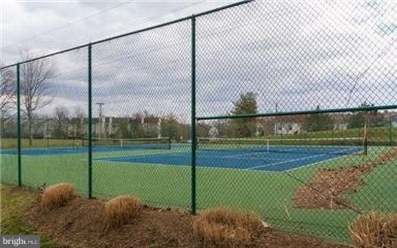 LANDSDOWNE - Residential Lease