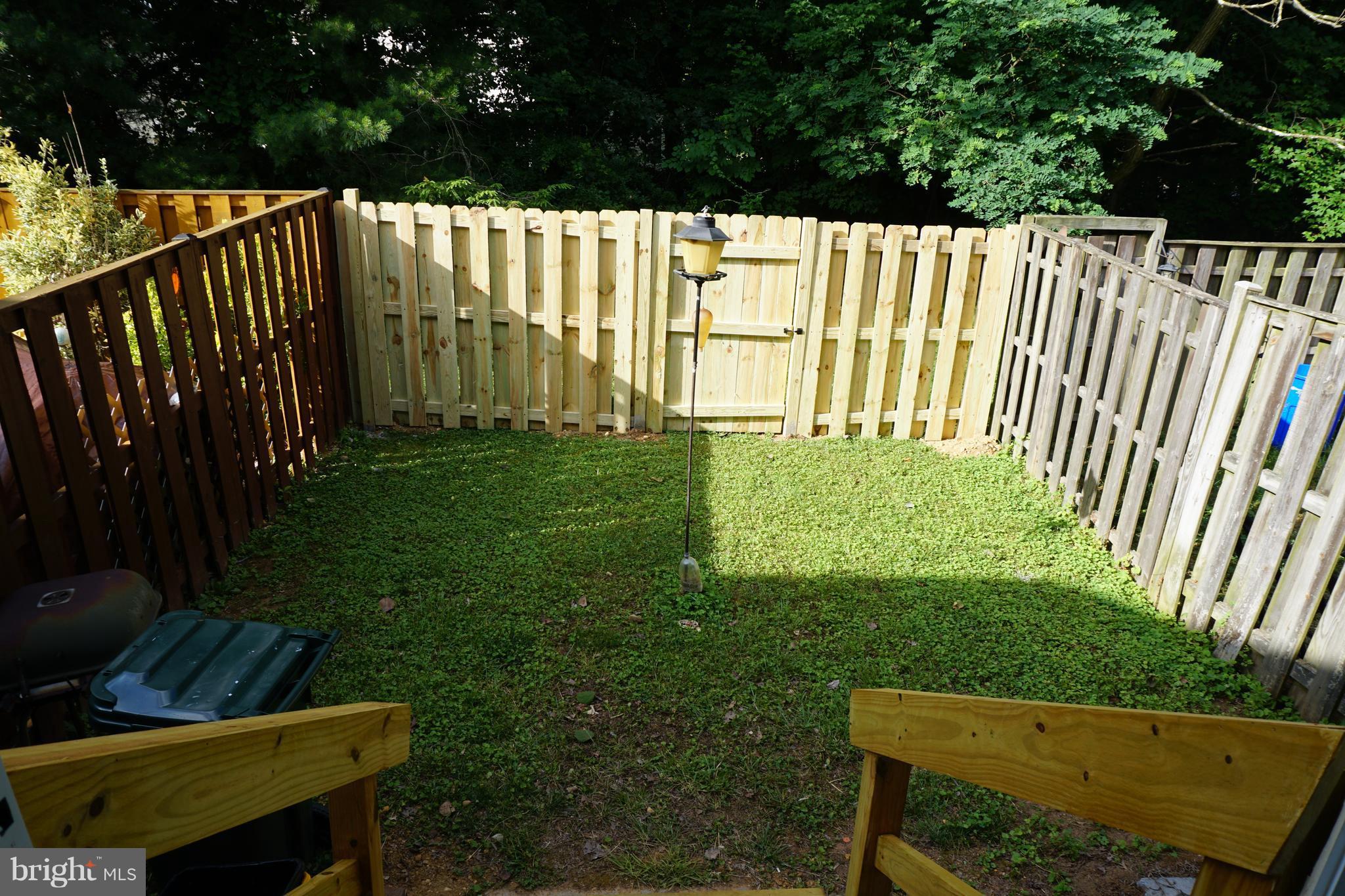 LANDSDOWNE - Residential Lease