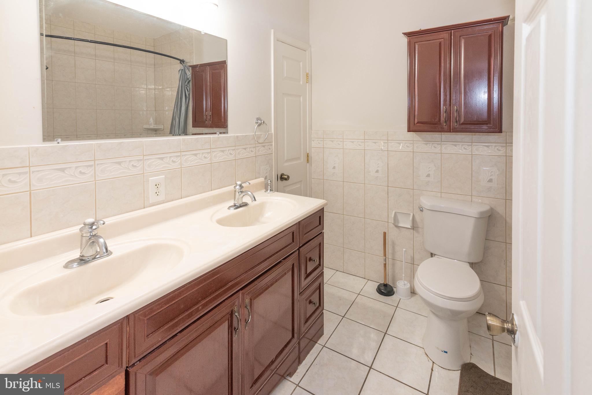 HIGHLANDTOWN - Residential