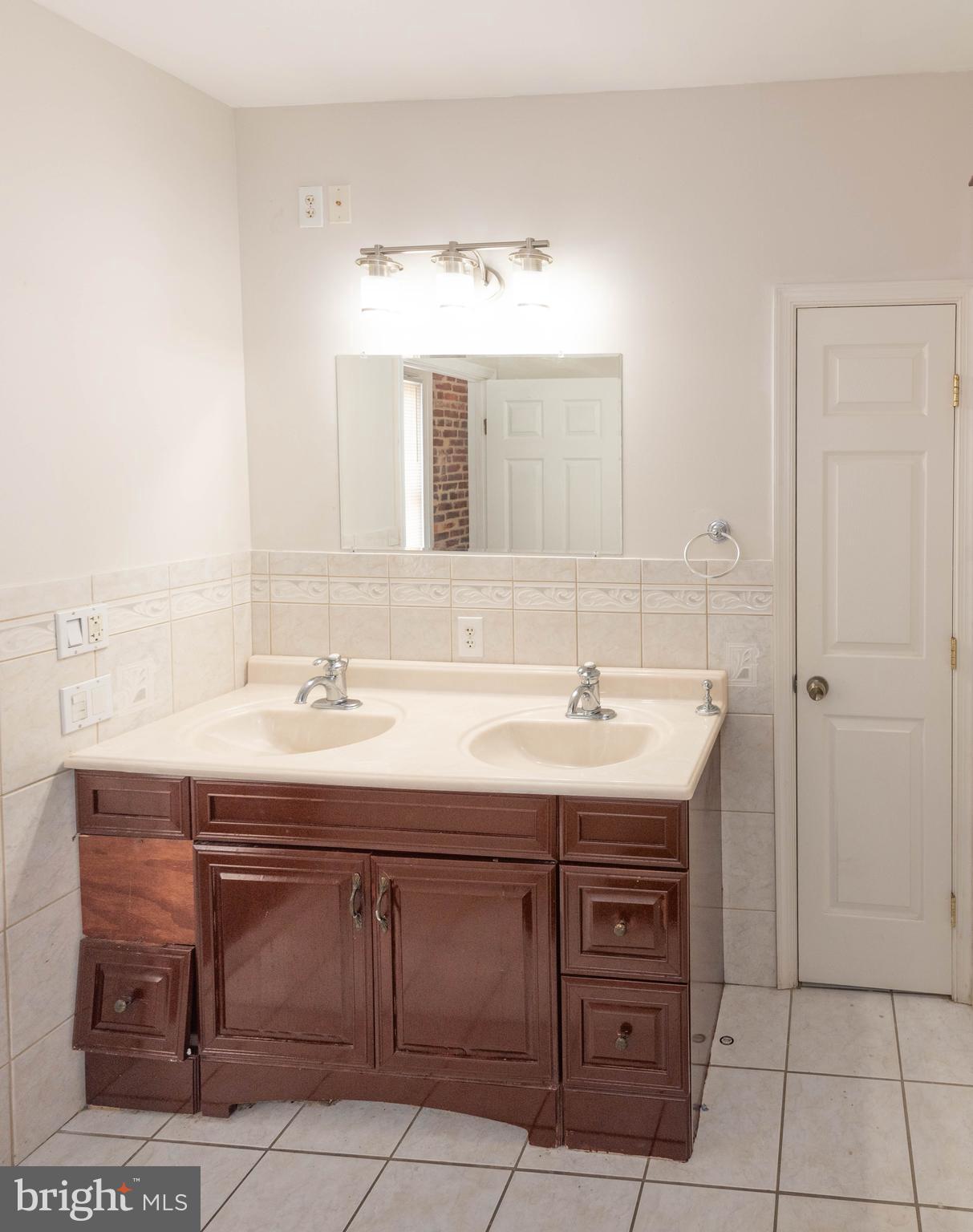 HIGHLANDTOWN - Residential