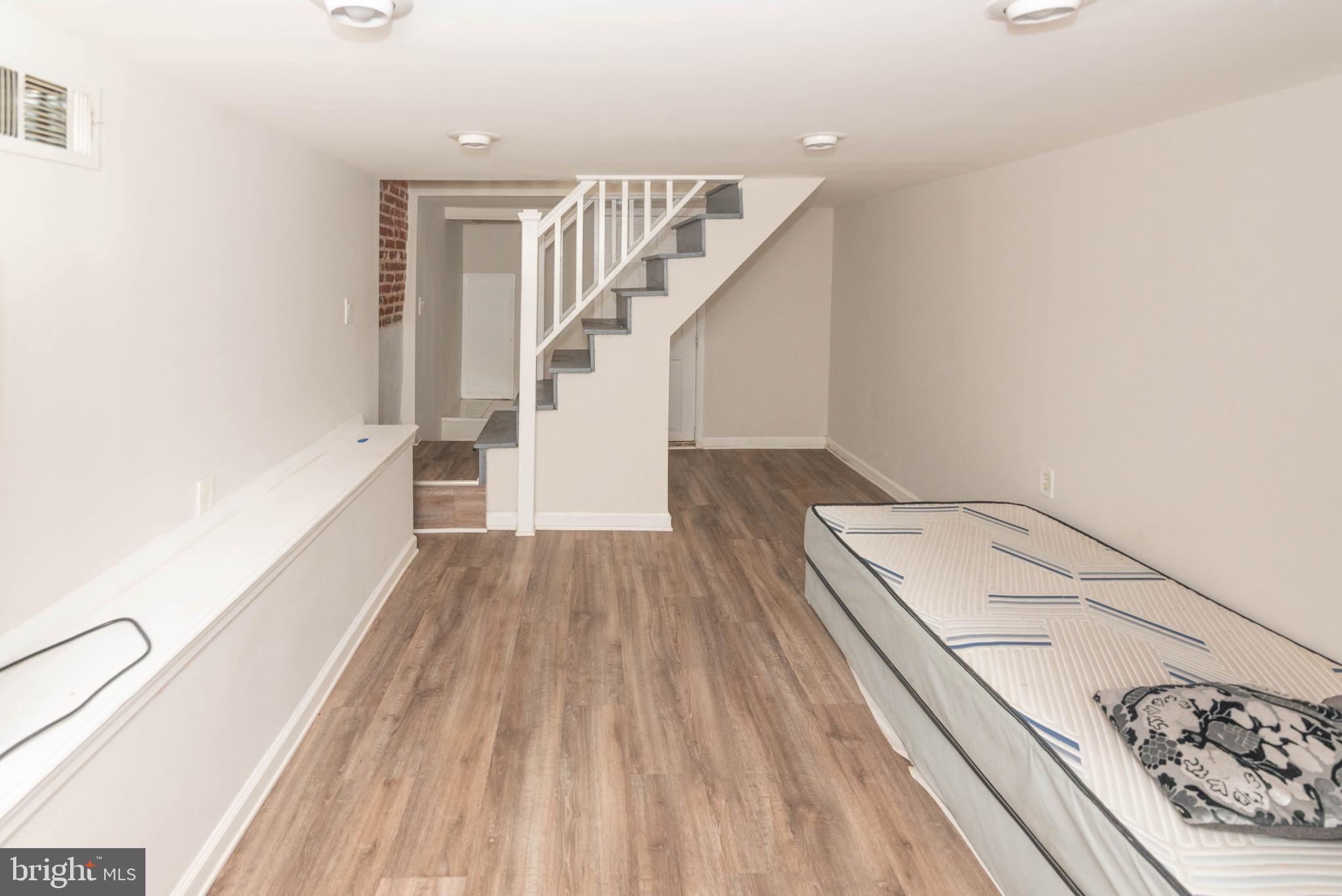 HIGHLANDTOWN - Residential
