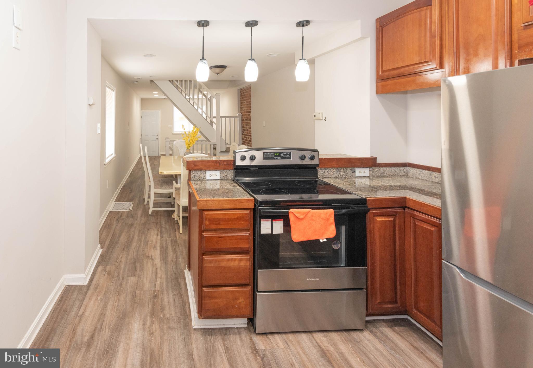 HIGHLANDTOWN - Residential