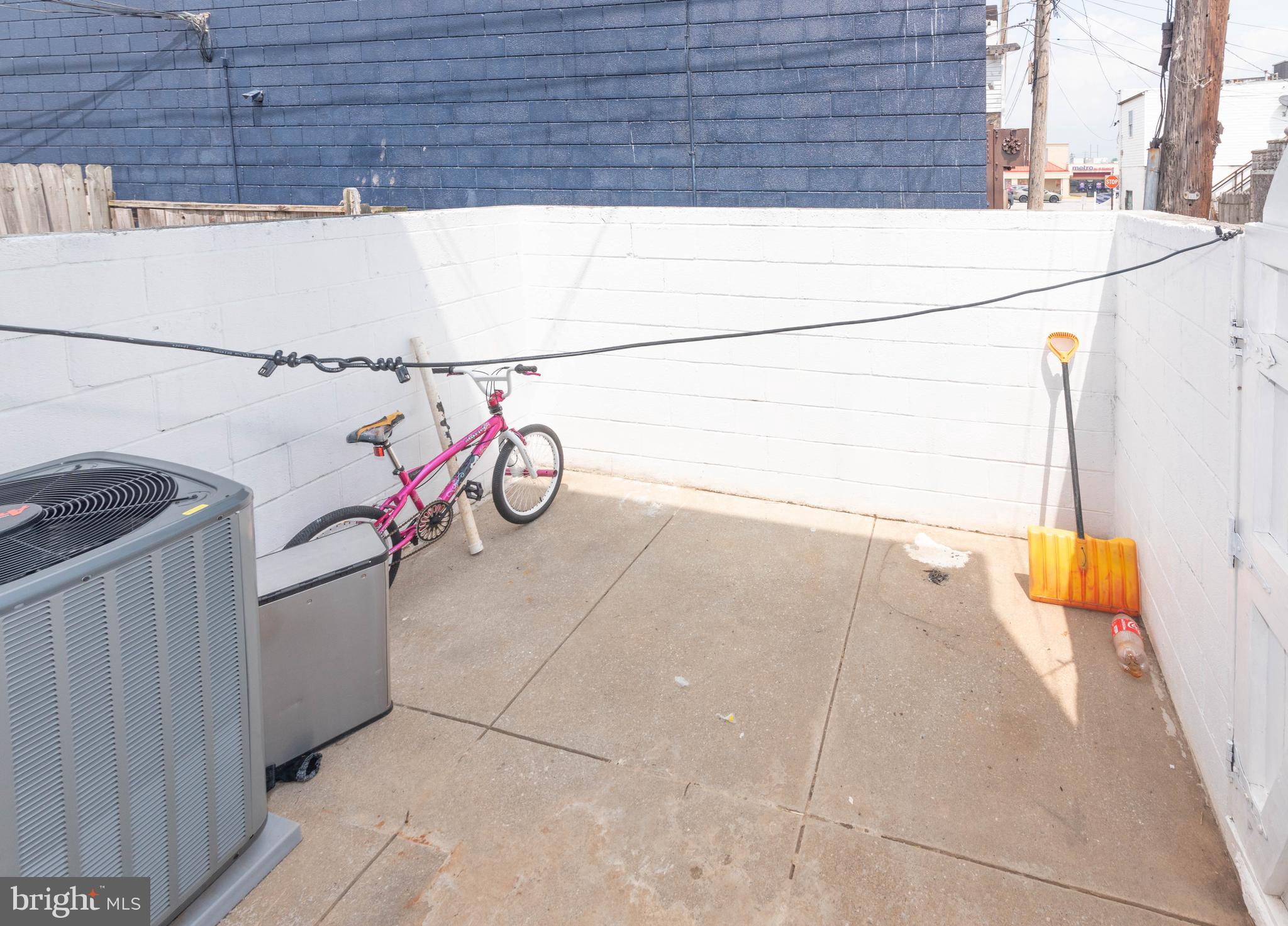 HIGHLANDTOWN - Residential