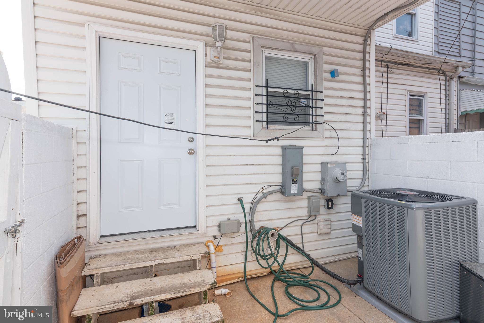 HIGHLANDTOWN - Residential