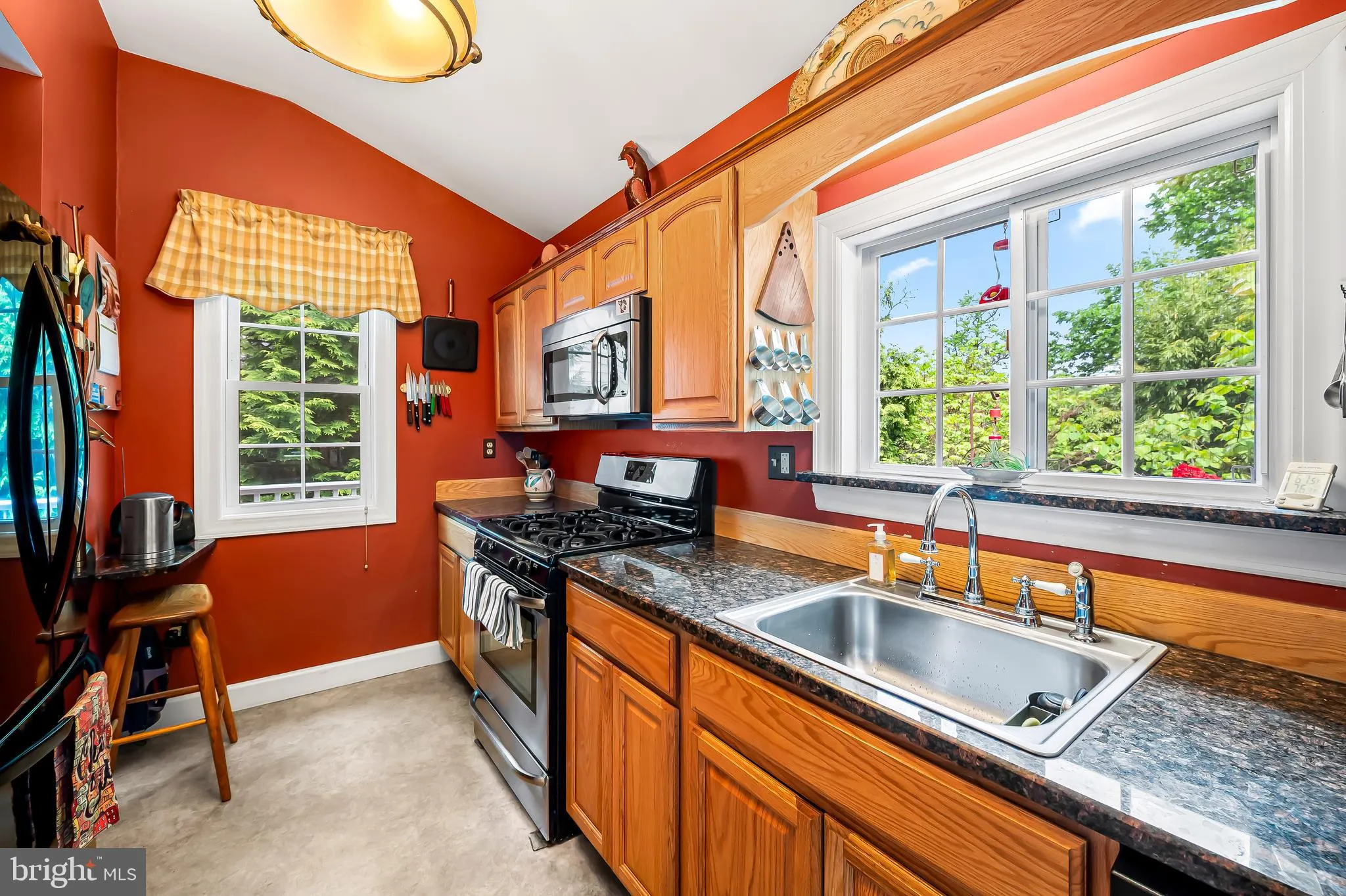 Baltimore, Maryland 21210, United States, 3 Bedrooms Bedrooms, ,3 BathroomsBathrooms,Residential,Contingent,129118