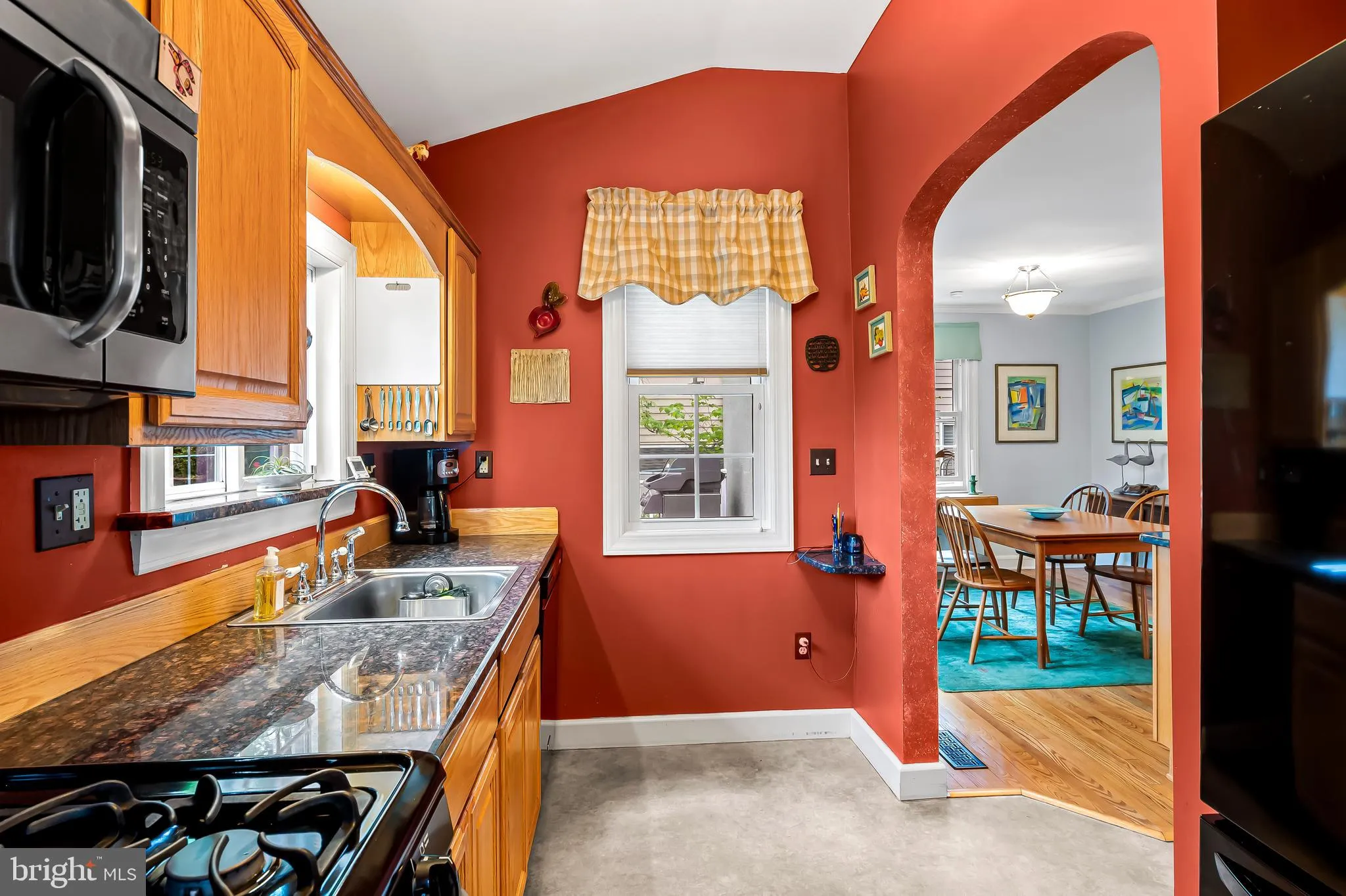 Baltimore, Maryland 21210, United States, 3 Bedrooms Bedrooms, ,3 BathroomsBathrooms,Residential,Contingent,129118