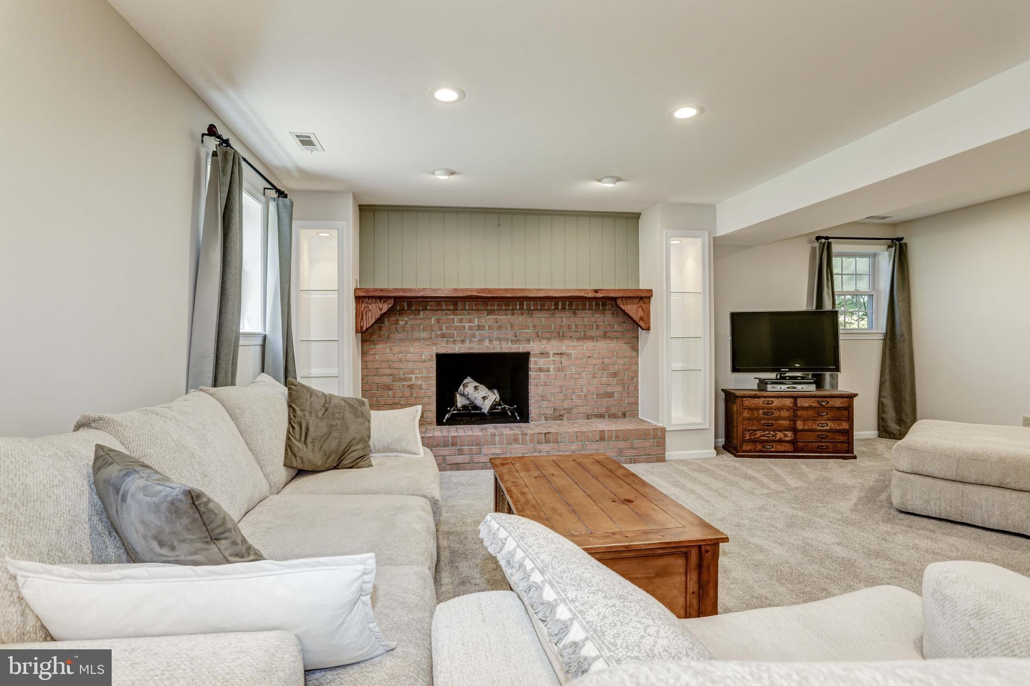 CLARKSBURG OUTSIDE - Residential