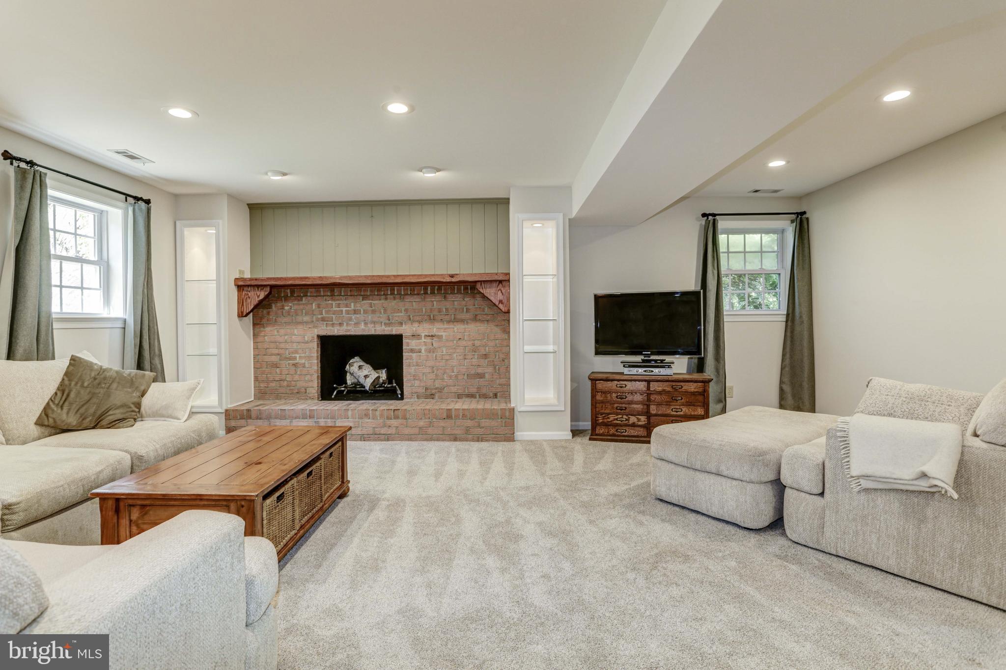 CLARKSBURG OUTSIDE - Residential