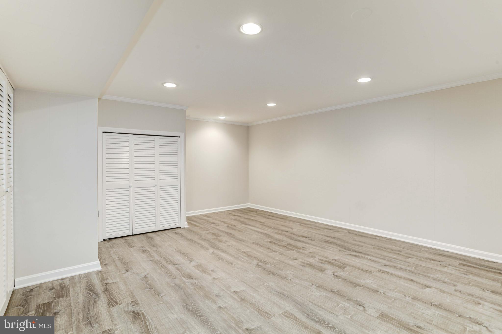 CLARKSBURG OUTSIDE - Residential