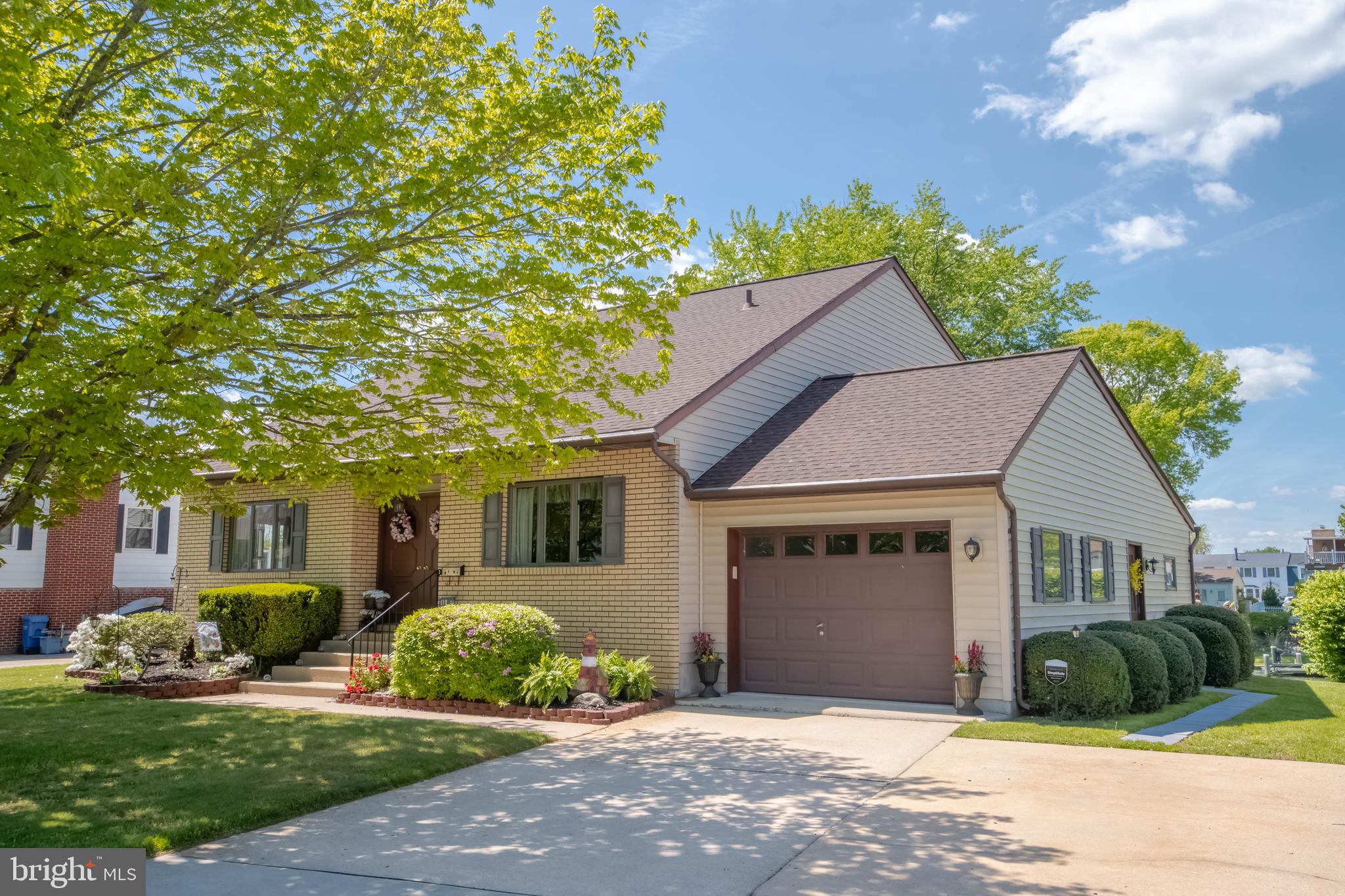 RUMSEY ISLAND - Residential