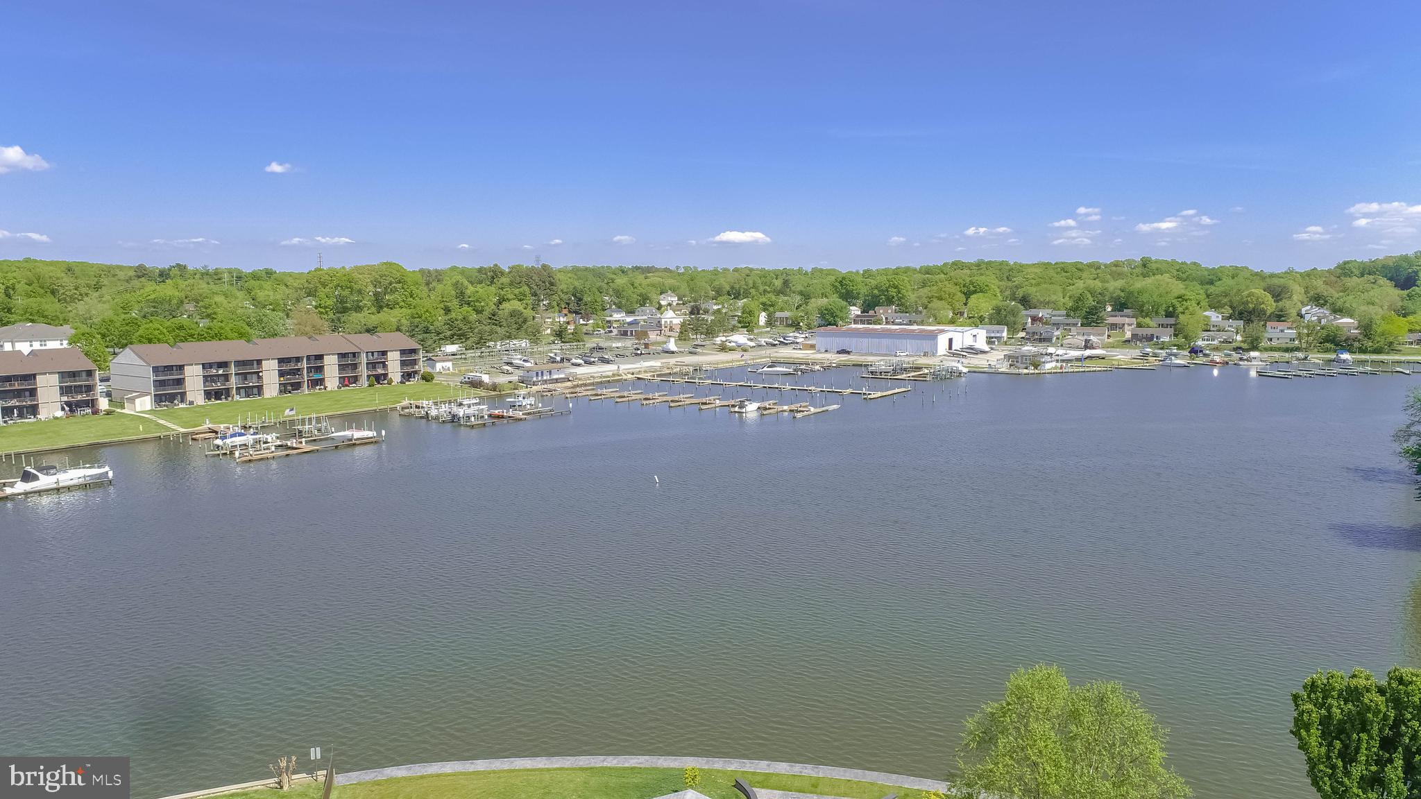 RUMSEY ISLAND - Residential