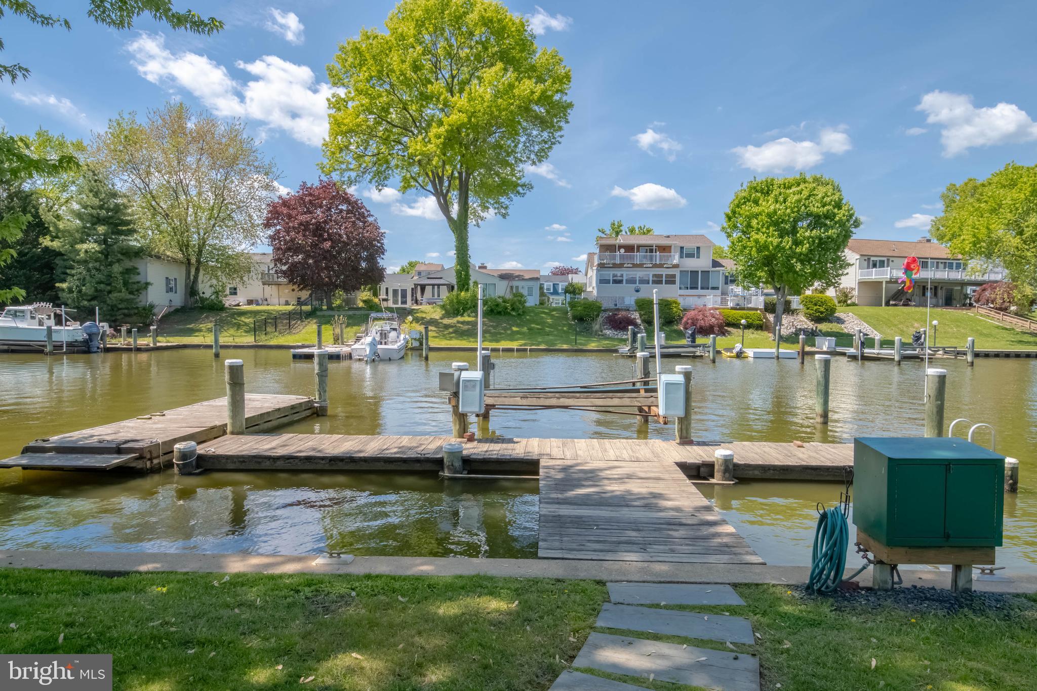 RUMSEY ISLAND - Residential