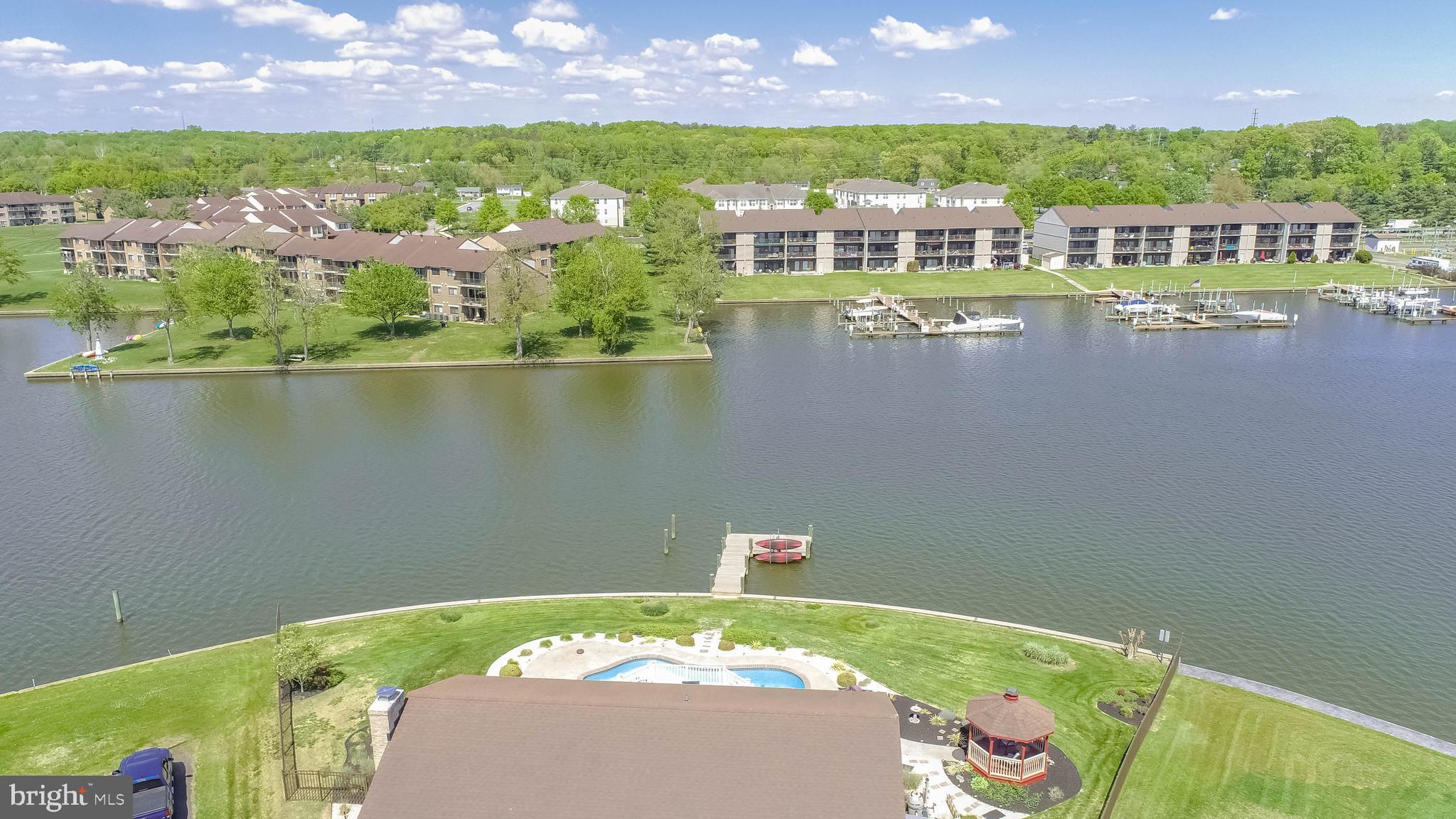 RUMSEY ISLAND - Residential