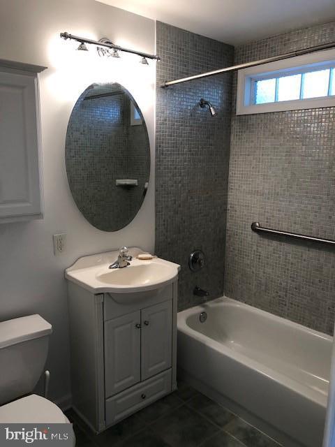 ADMIRAL HEIGHTS - Residential Lease