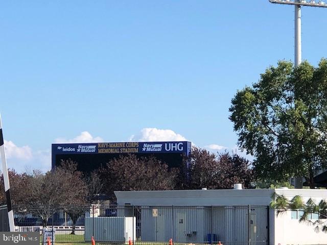 ADMIRAL HEIGHTS - Residential Lease