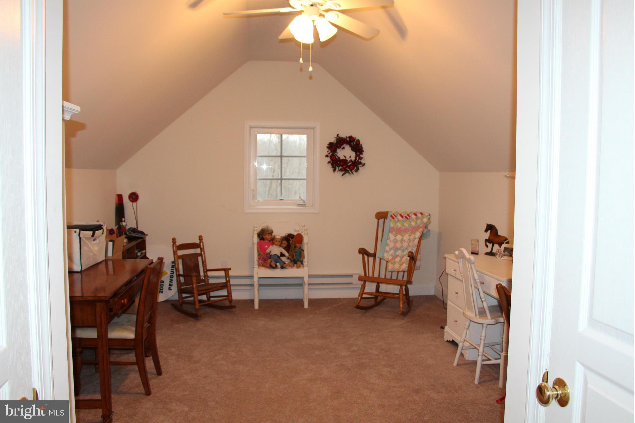 CARRIAGE CROSSING - Residential