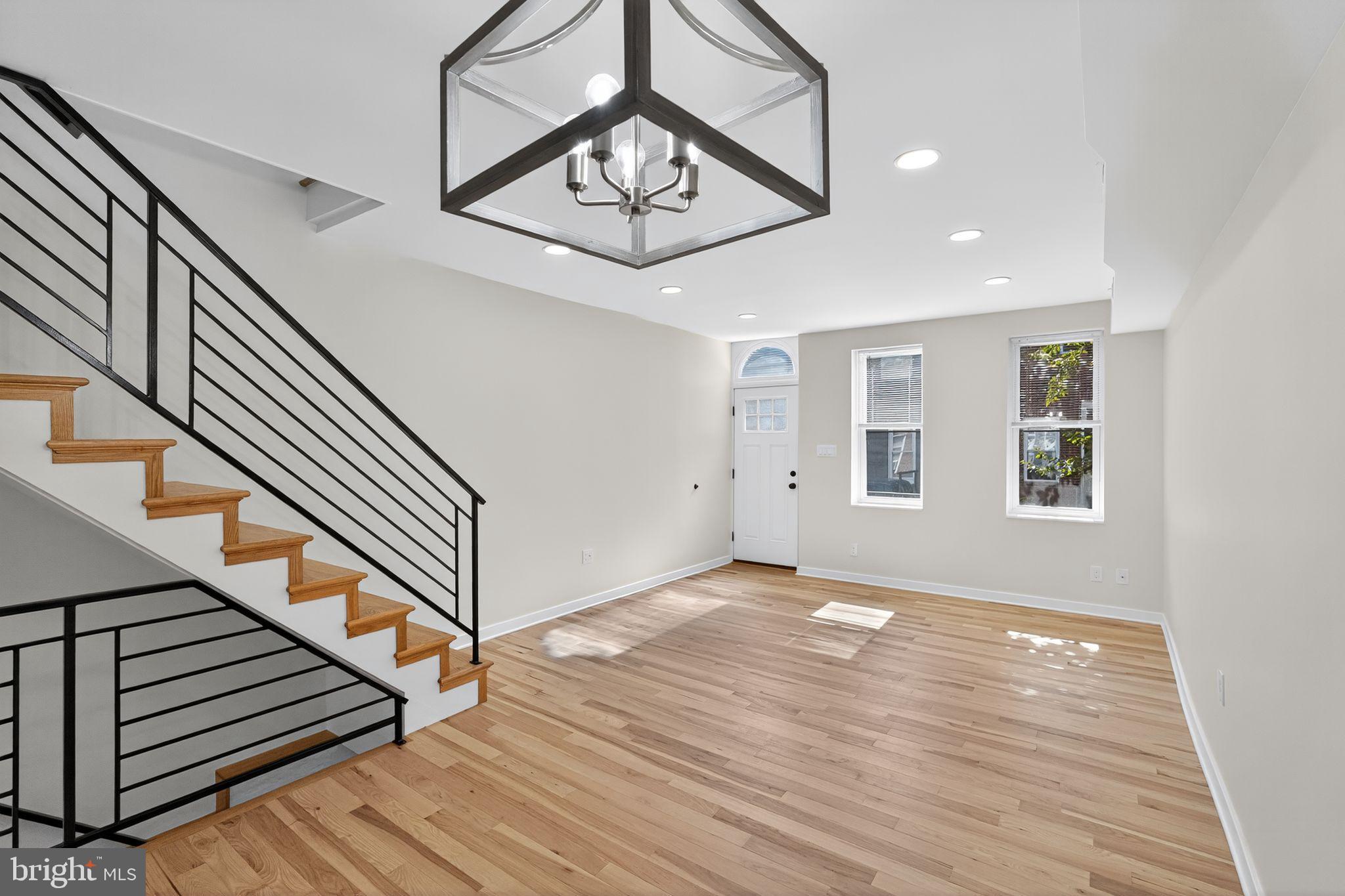 DICKINSON NARROWS - Residential