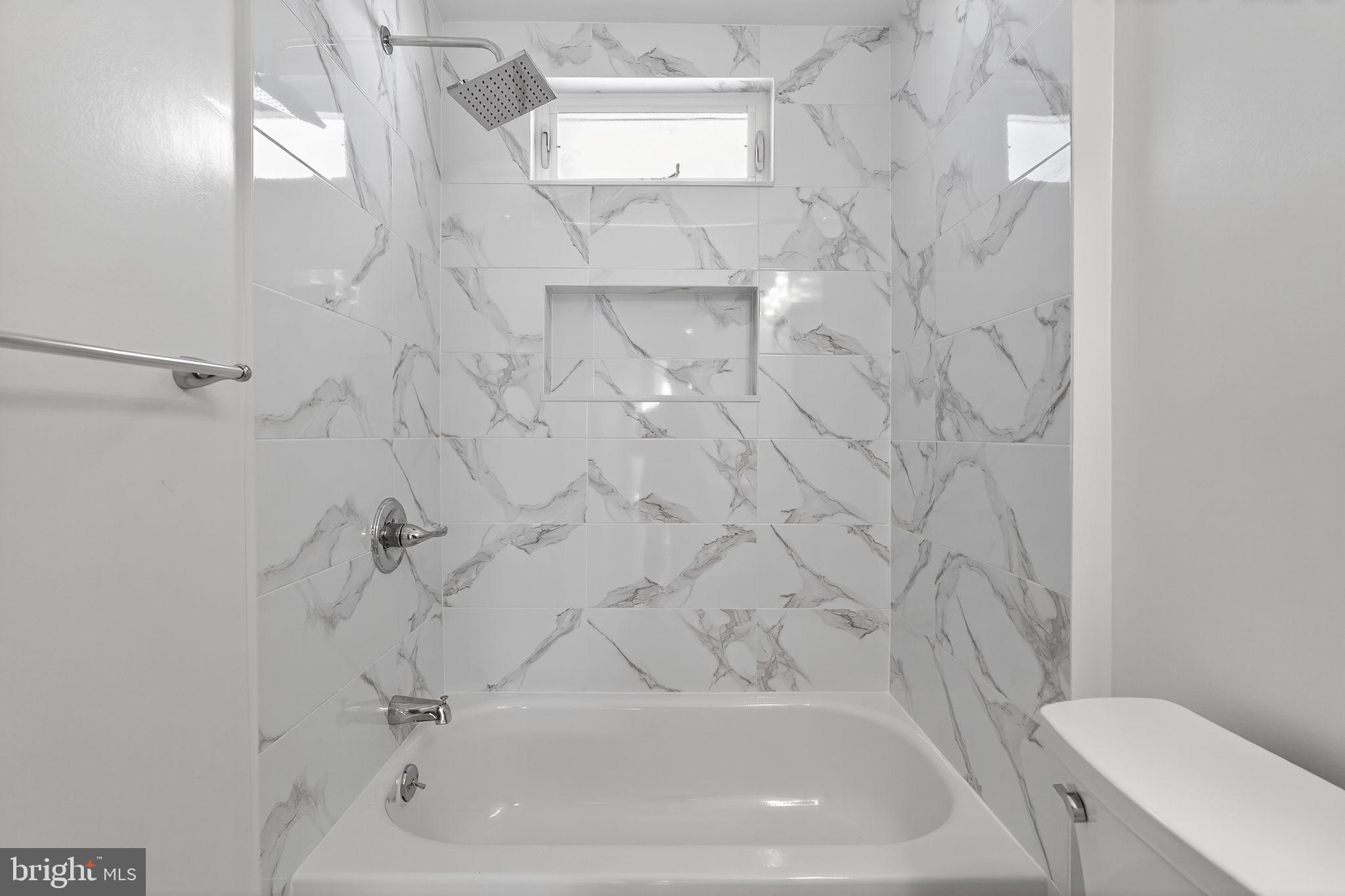 DICKINSON NARROWS - Residential