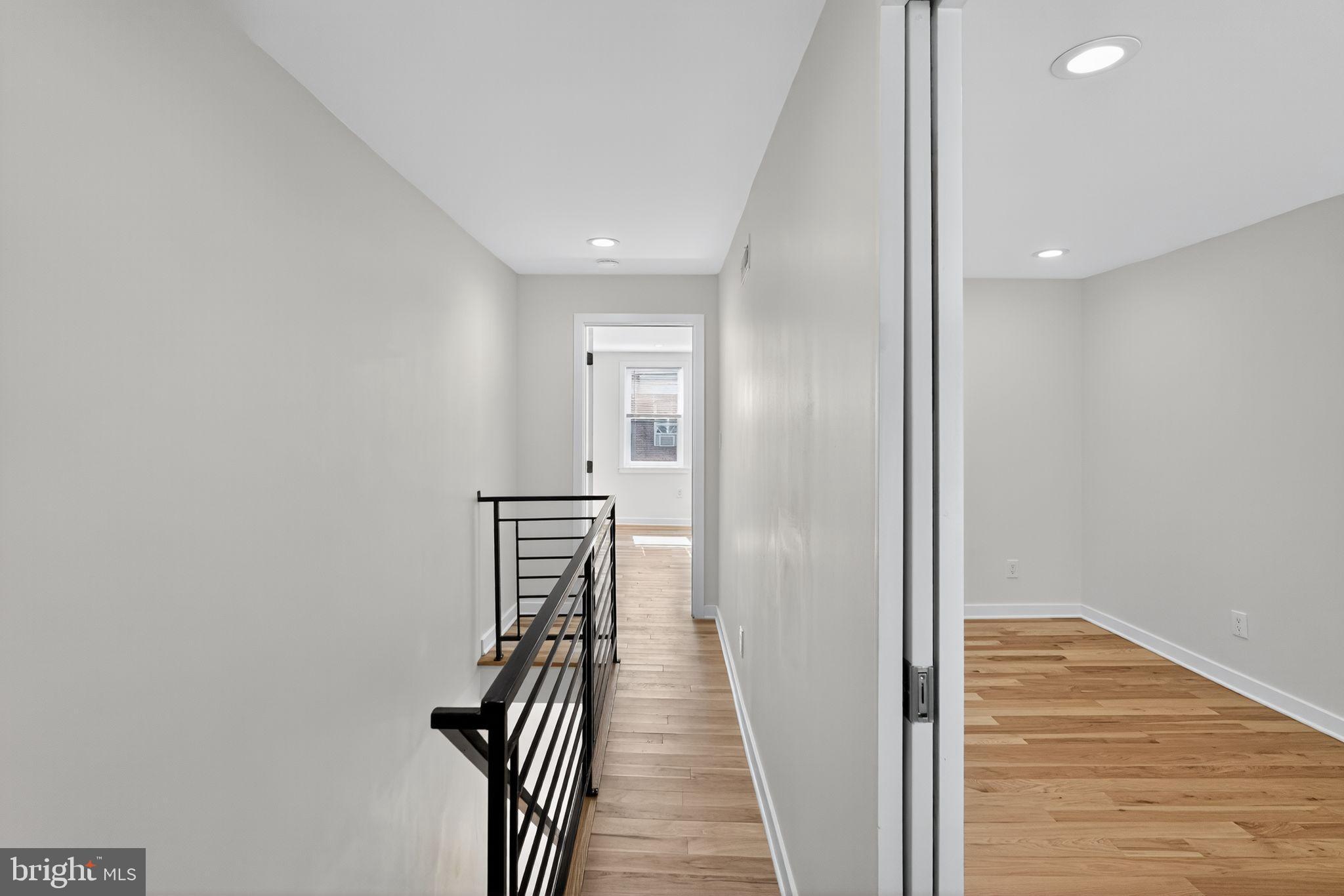 DICKINSON NARROWS - Residential