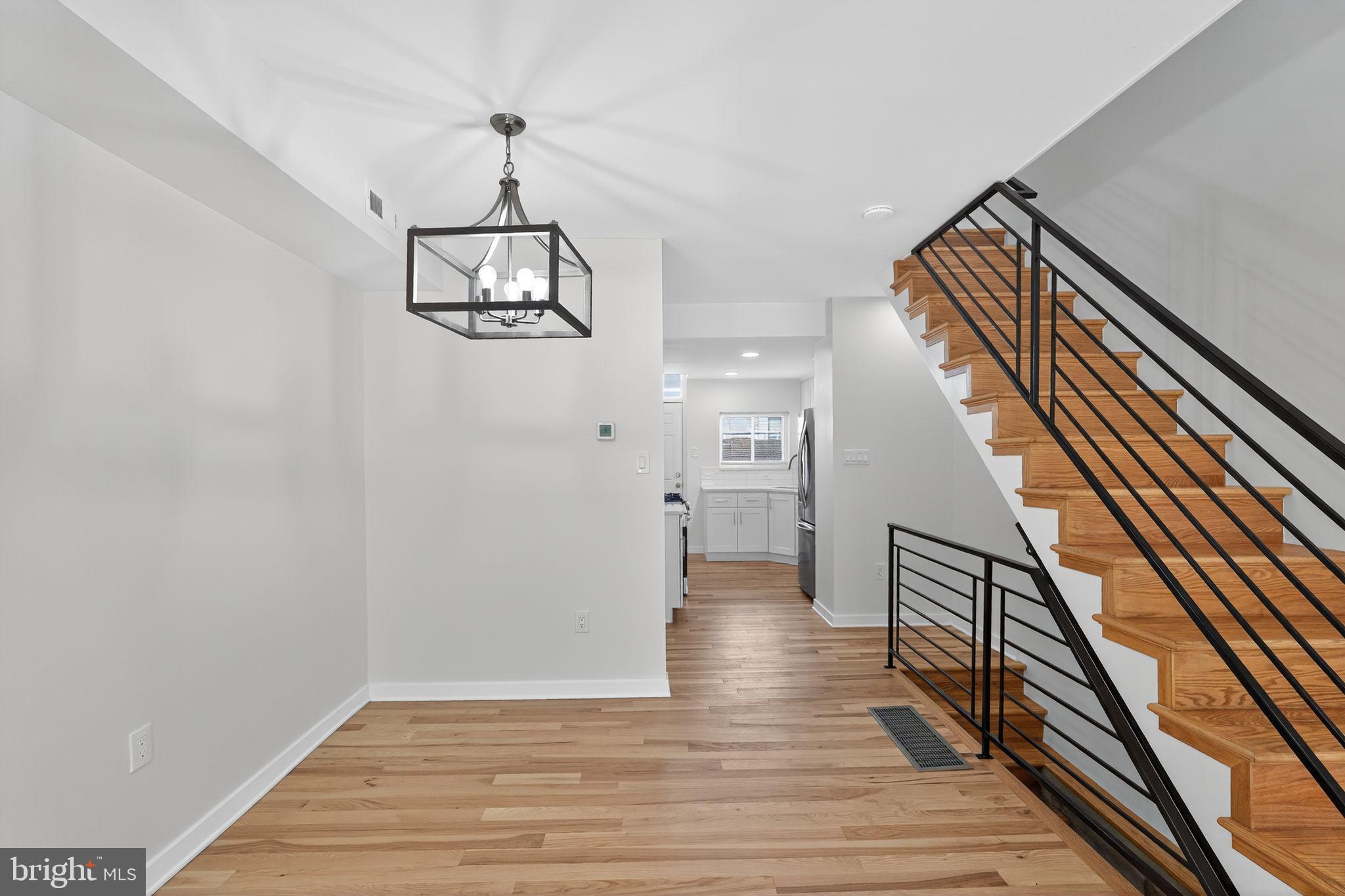 DICKINSON NARROWS - Residential