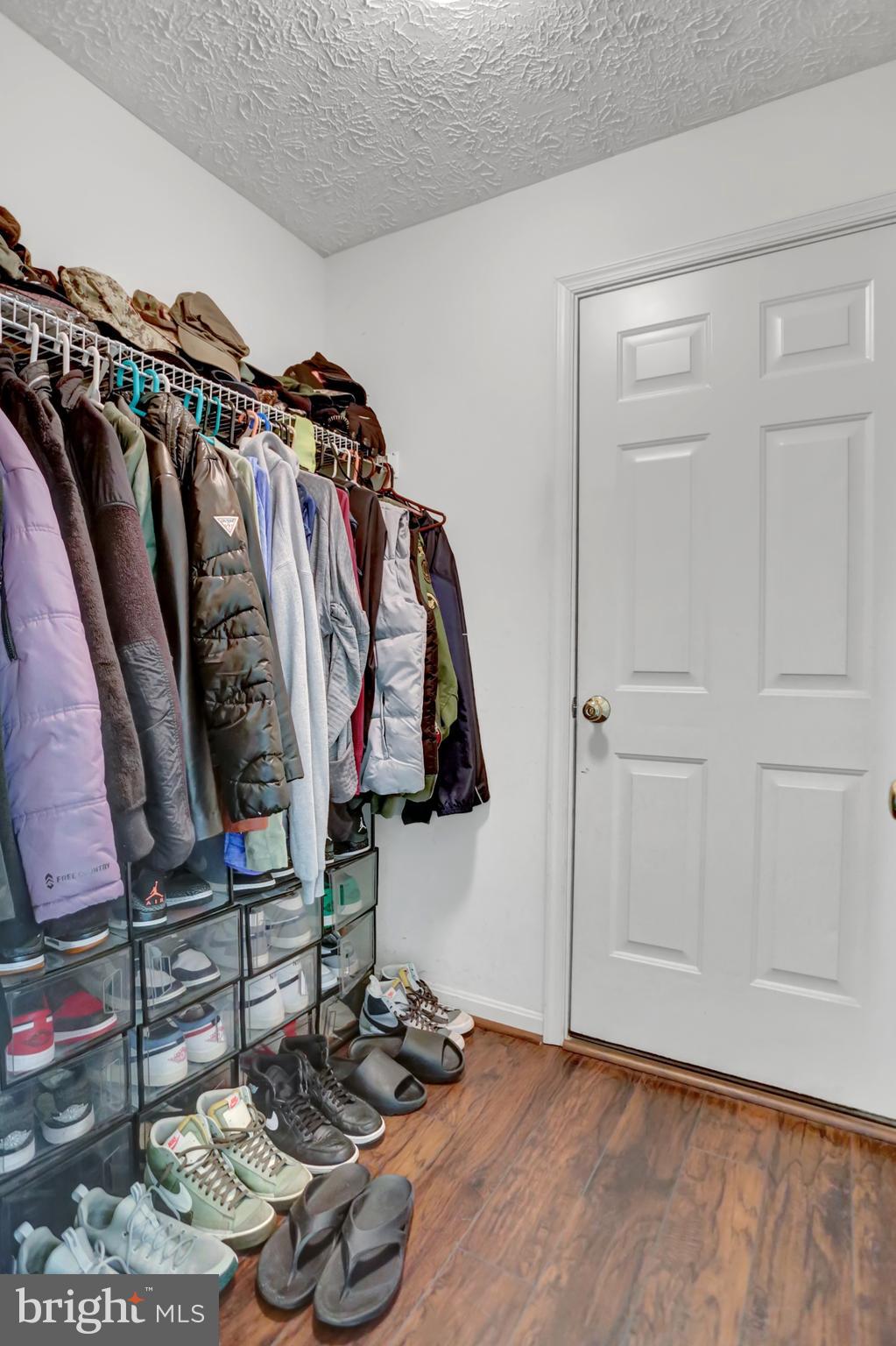 CHAPEL CROSSING - Residential