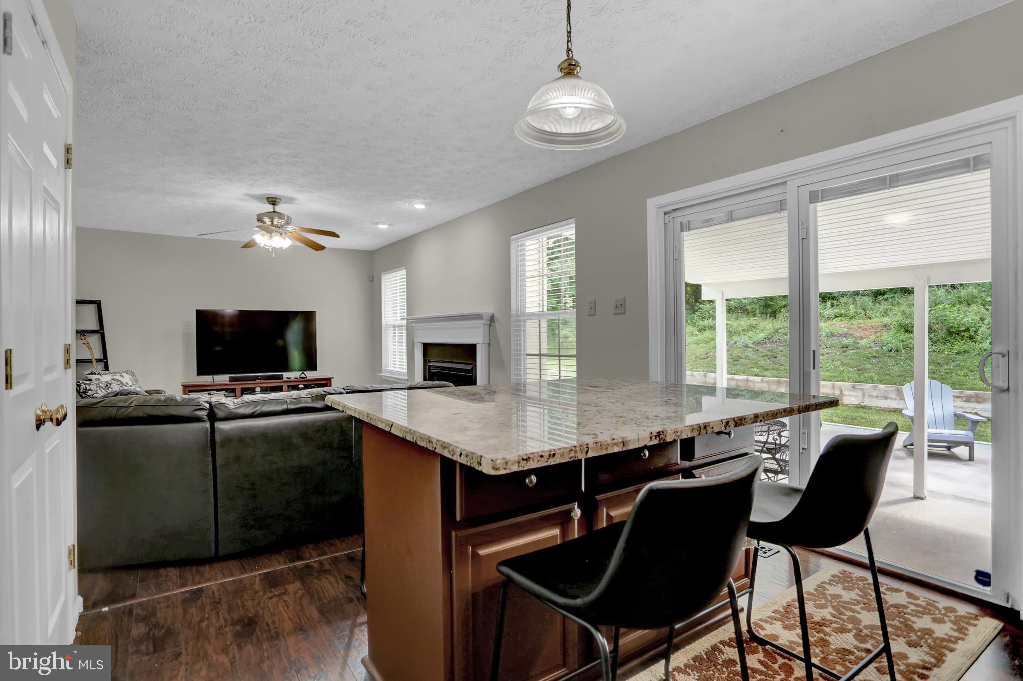 CHAPEL CROSSING - Residential