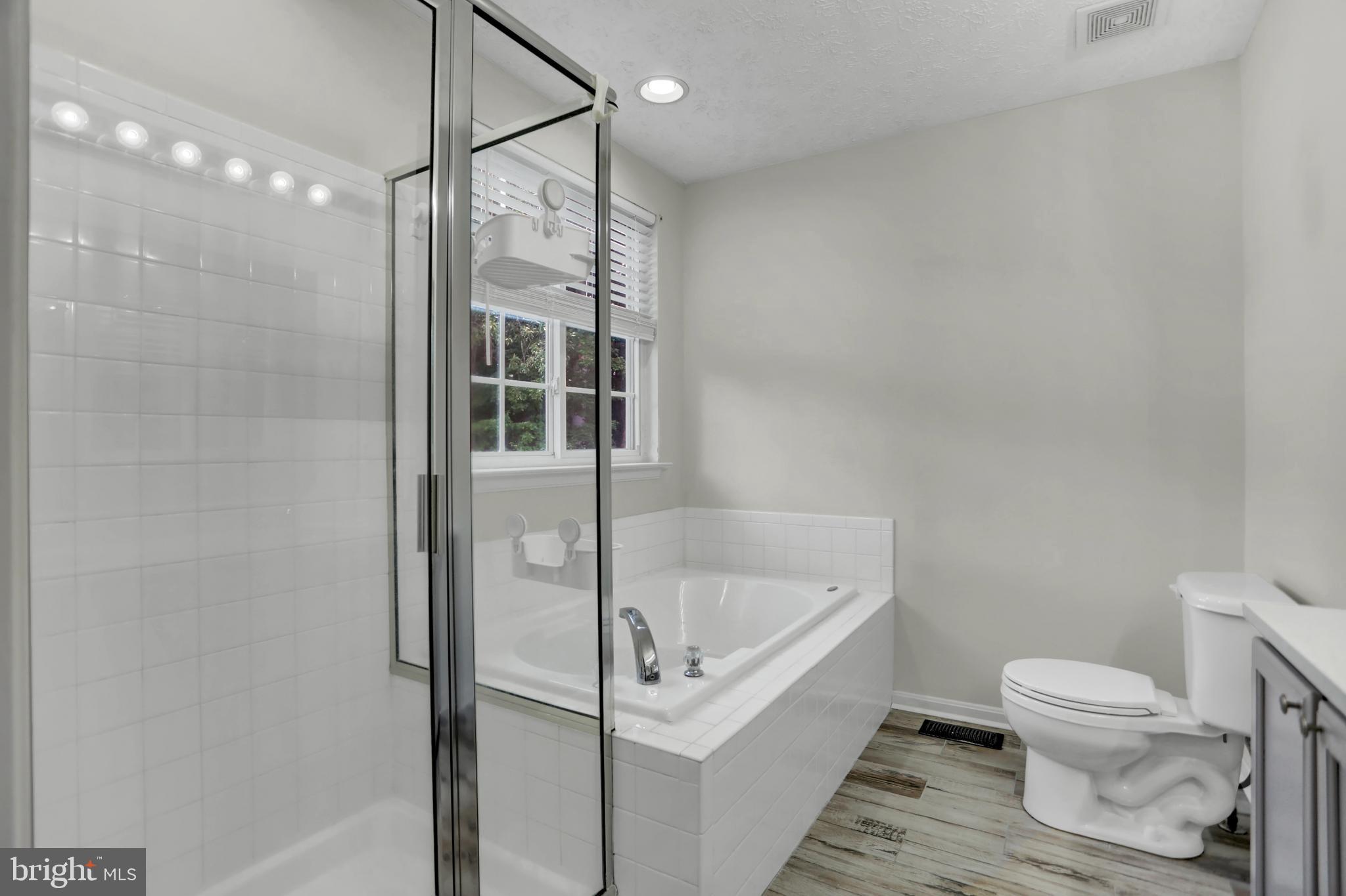 CHAPEL CROSSING - Residential